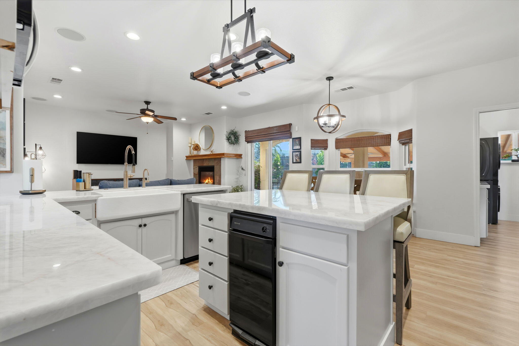 16280 Wardlaw Dr, Springville, CA 93265