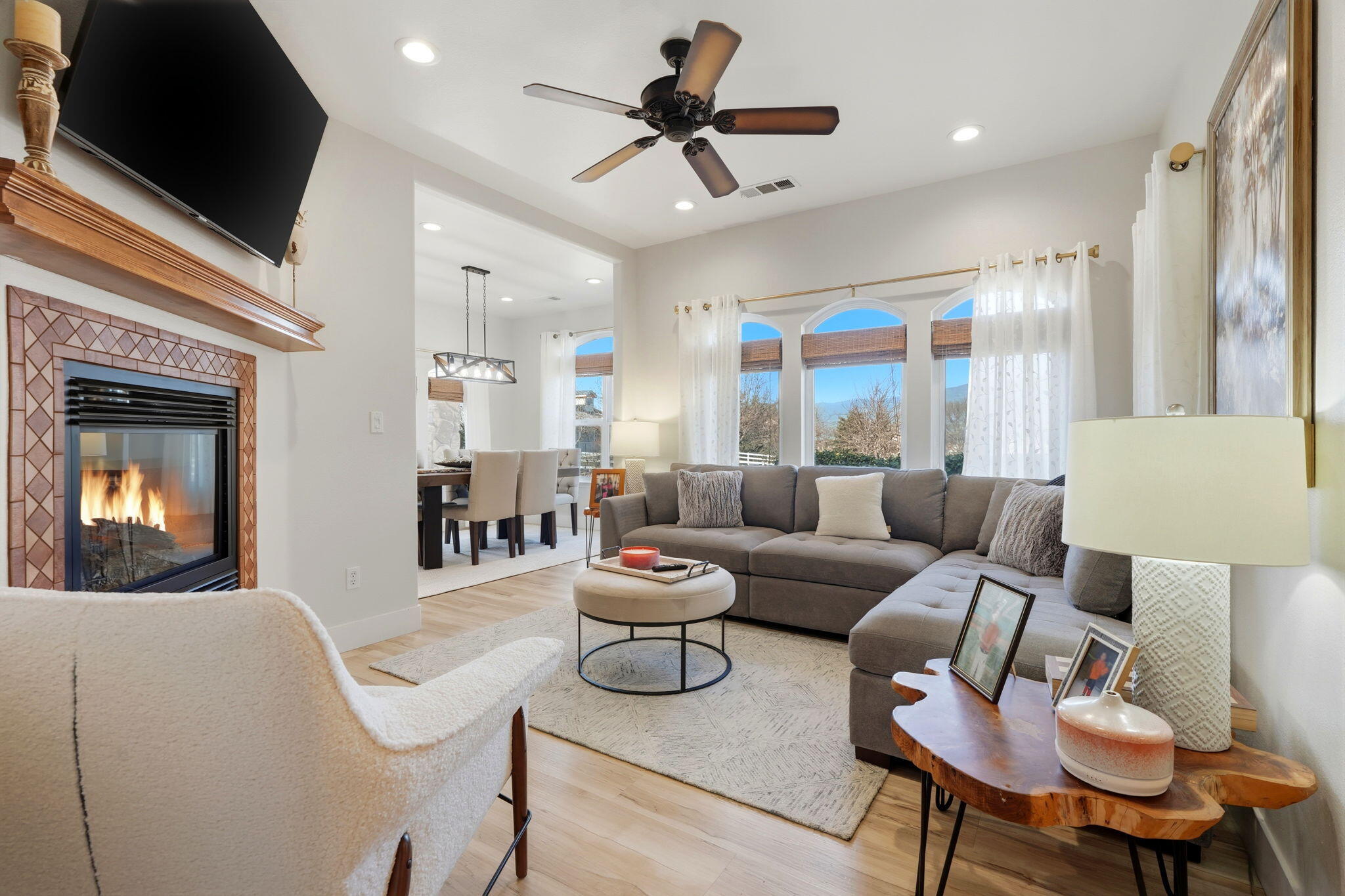 16280 Wardlaw Dr, Springville, CA 93265