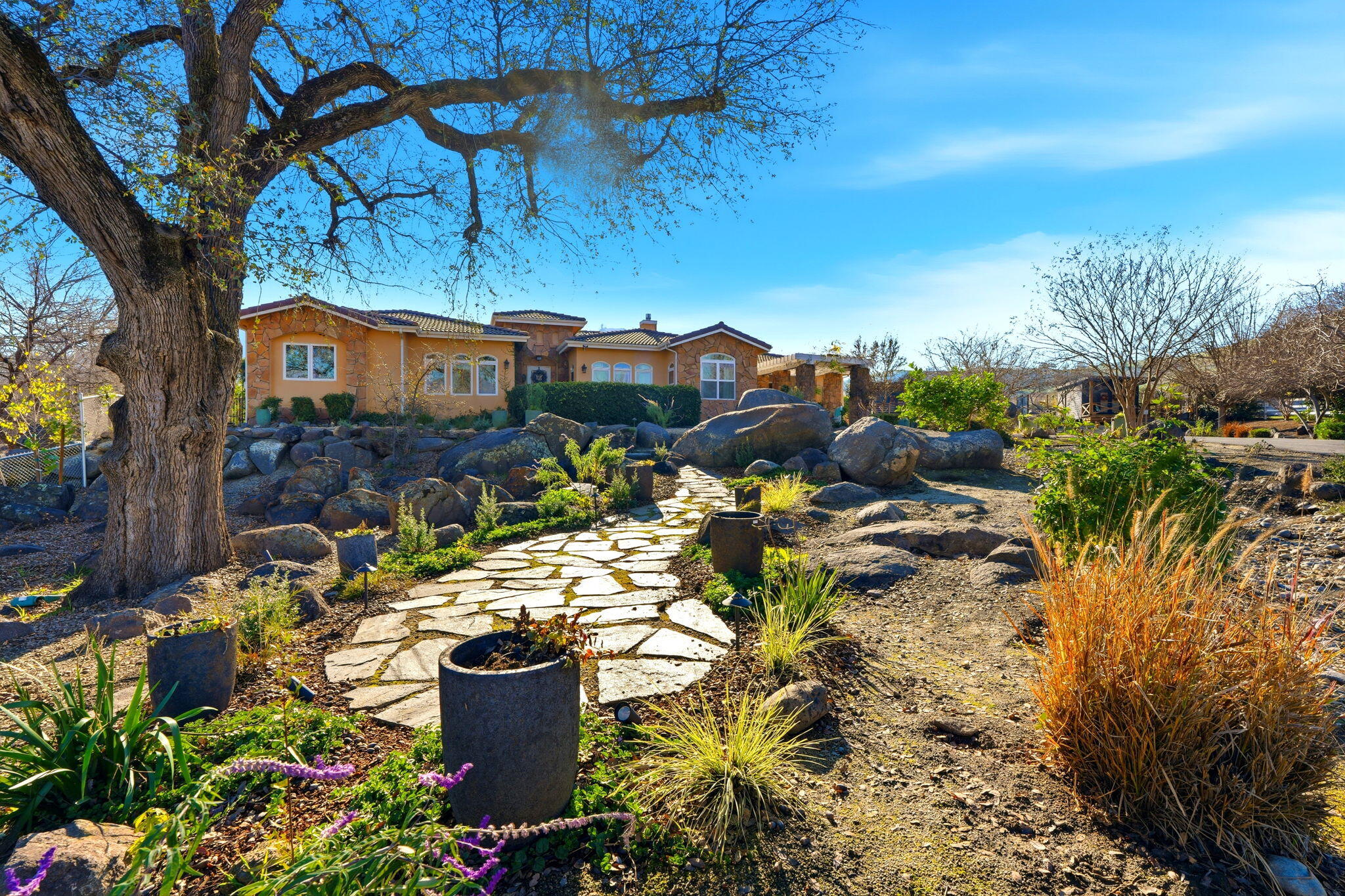 16280 Wardlaw Dr, Springville, CA 93265