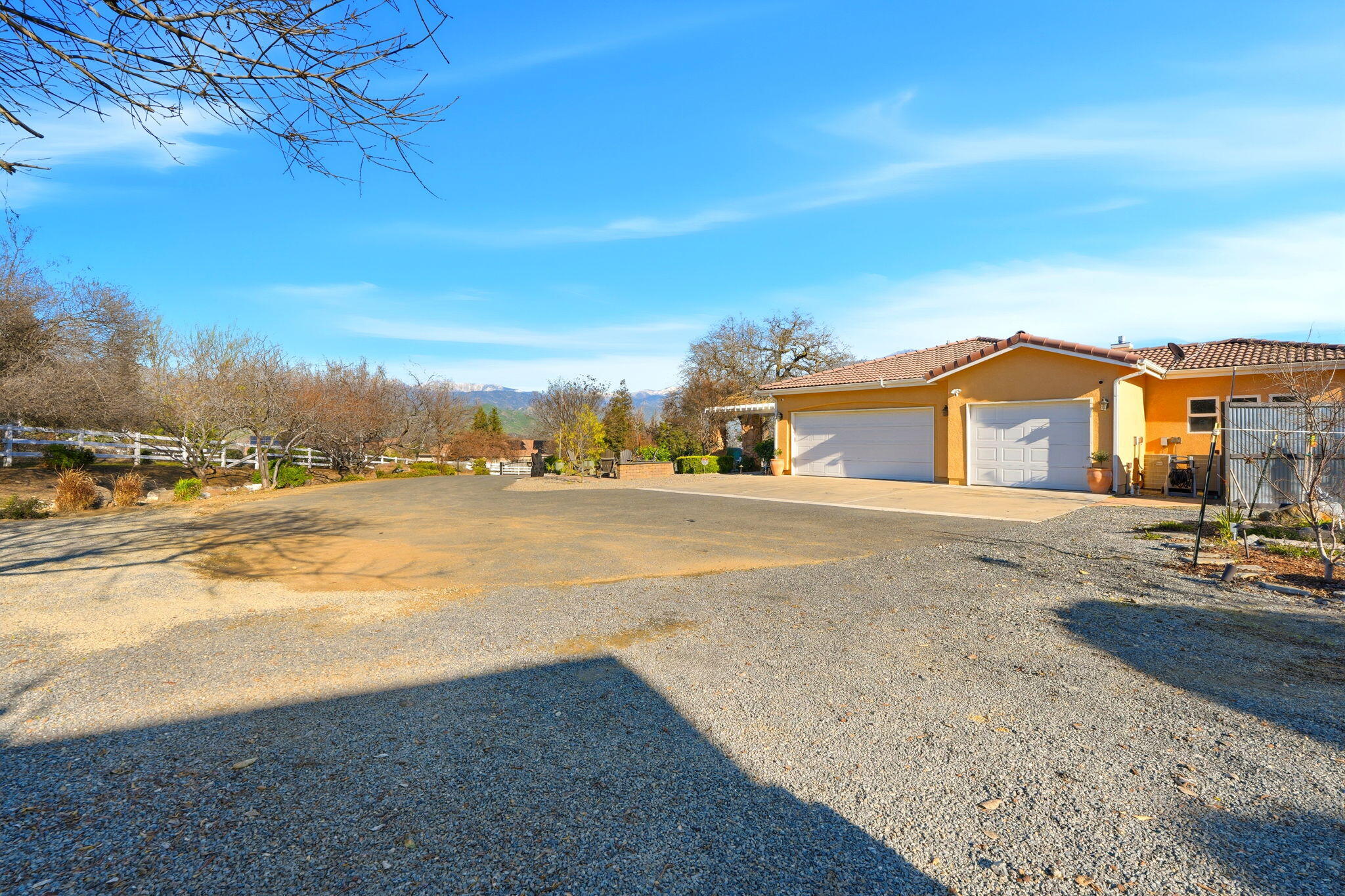 16280 Wardlaw Dr, Springville, CA 93265