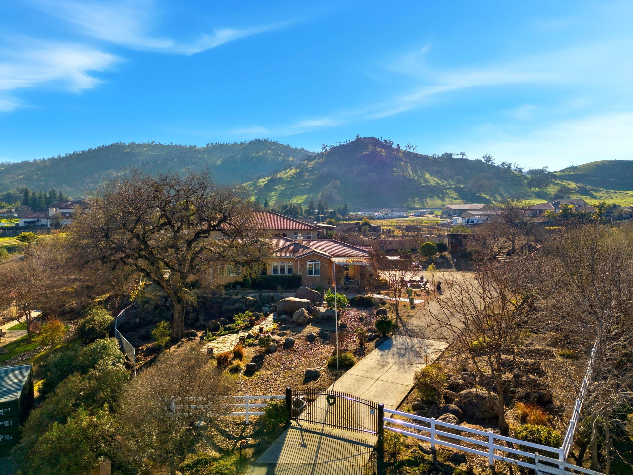 16280 Wardlaw Dr, Springville, CA 93265