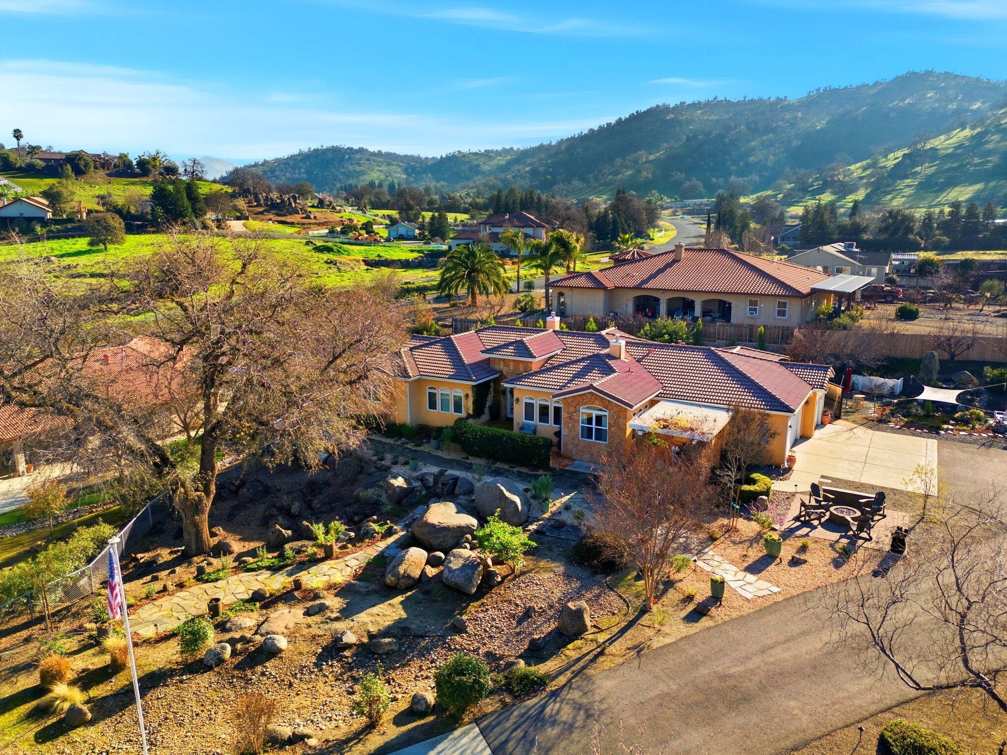 16280 Wardlaw Dr, Springville, CA 93265