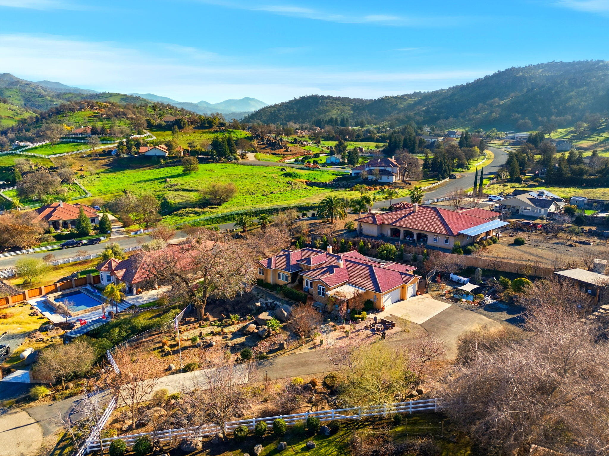 16280 Wardlaw Dr, Springville, CA 93265