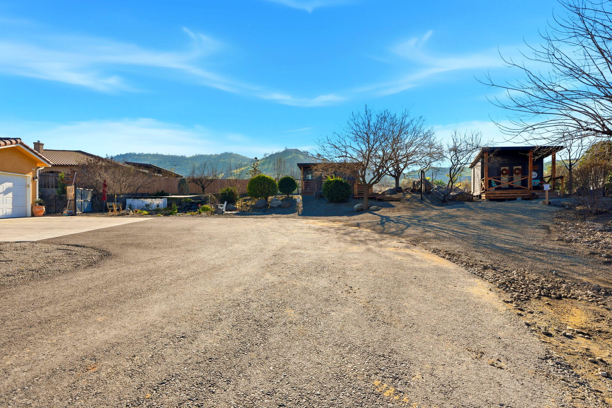 16280 Wardlaw Dr, Springville, CA 93265