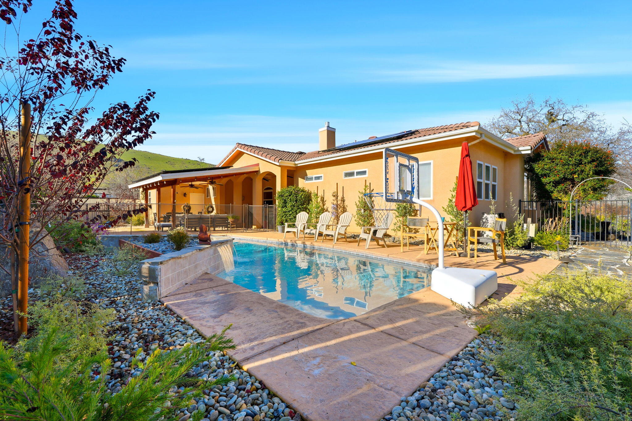 16280 Wardlaw Dr, Springville, CA 93265