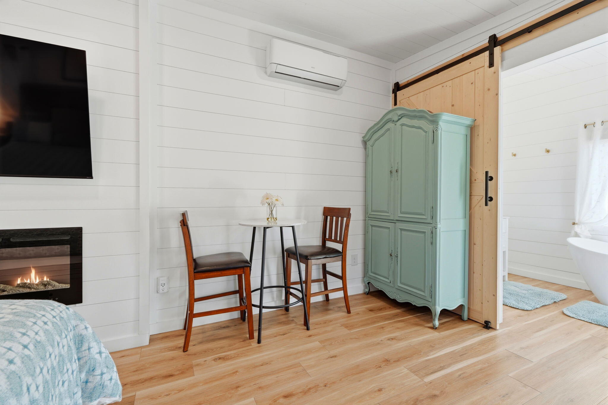 16280 Wardlaw Dr, Springville, CA 93265