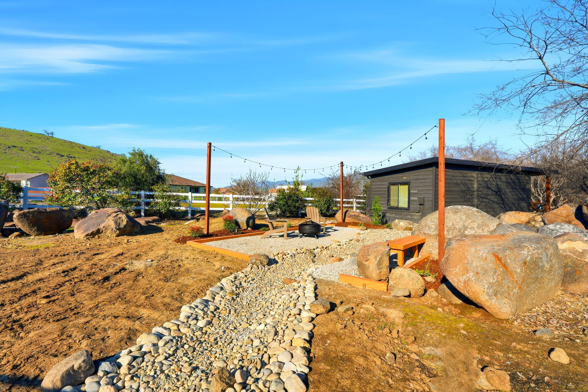 16280 Wardlaw Dr, Springville, CA 93265