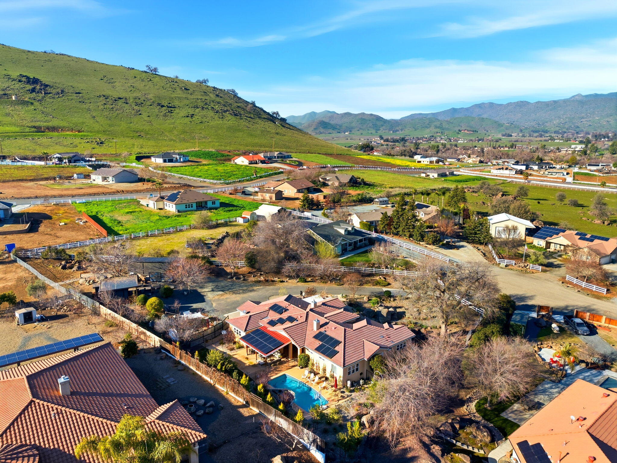 16280 Wardlaw Dr, Springville, CA 93265