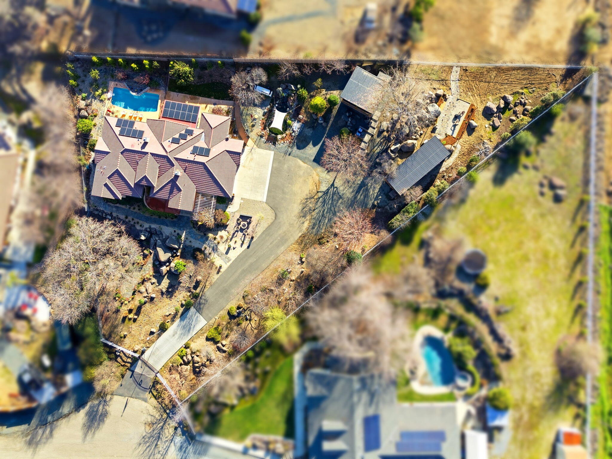 16280 Wardlaw Dr, Springville, CA 93265