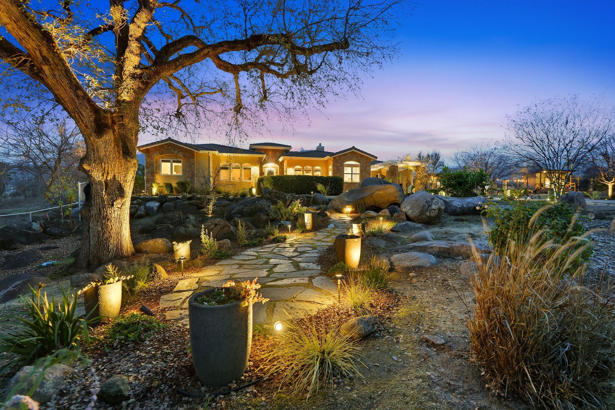 16280 Wardlaw Dr, Springville, CA 93265