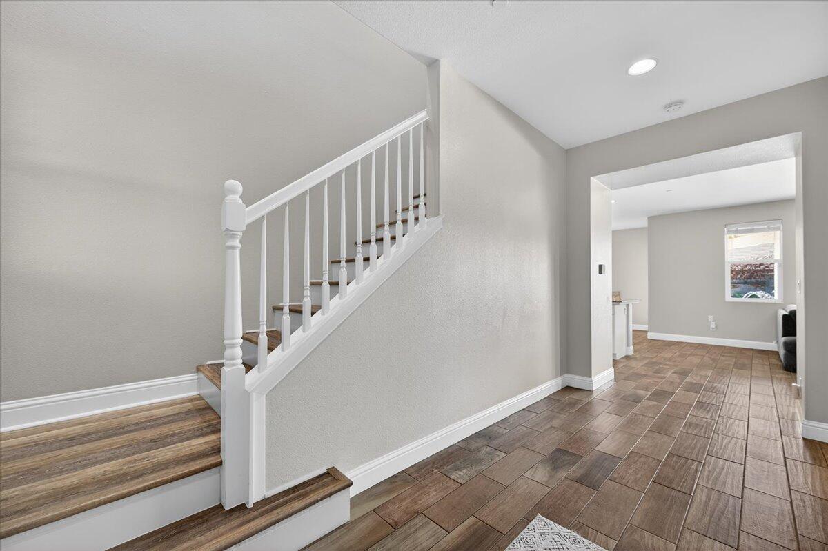 6259 W Prospect Ave, Visalia, CA 93291