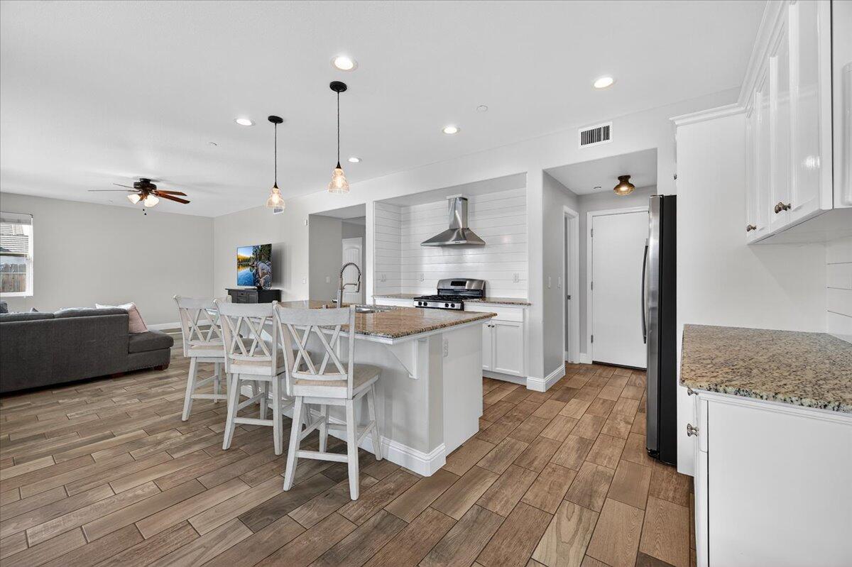 6259 W Prospect Ave, Visalia, CA 93291