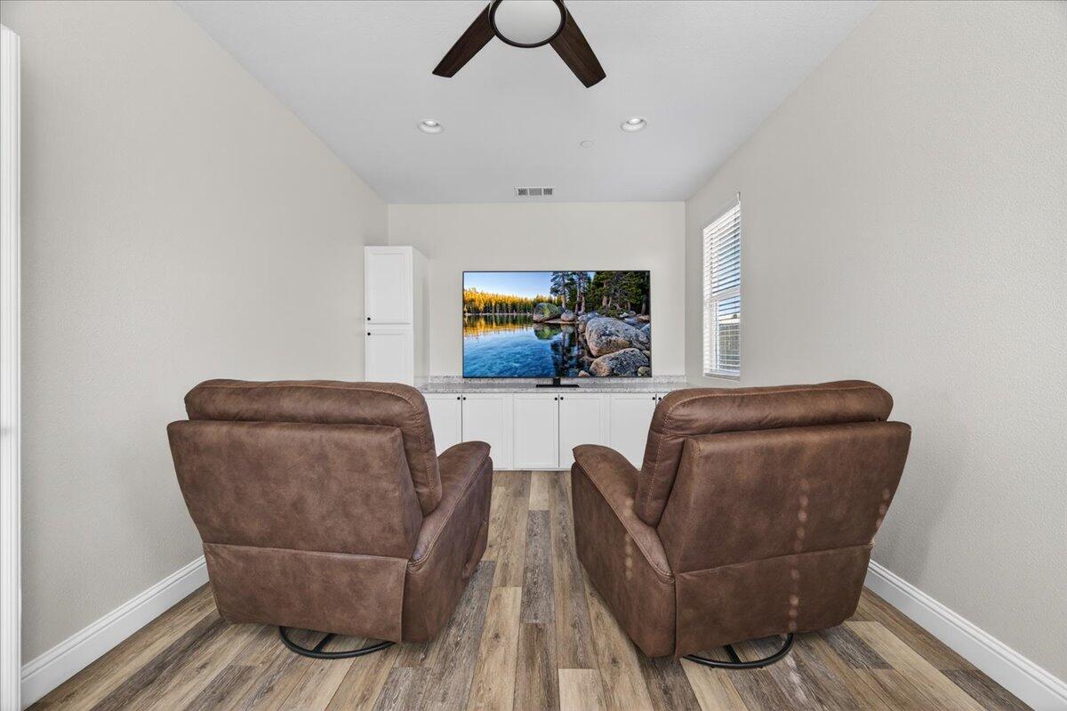 6259 W Prospect Ave, Visalia, CA 93291