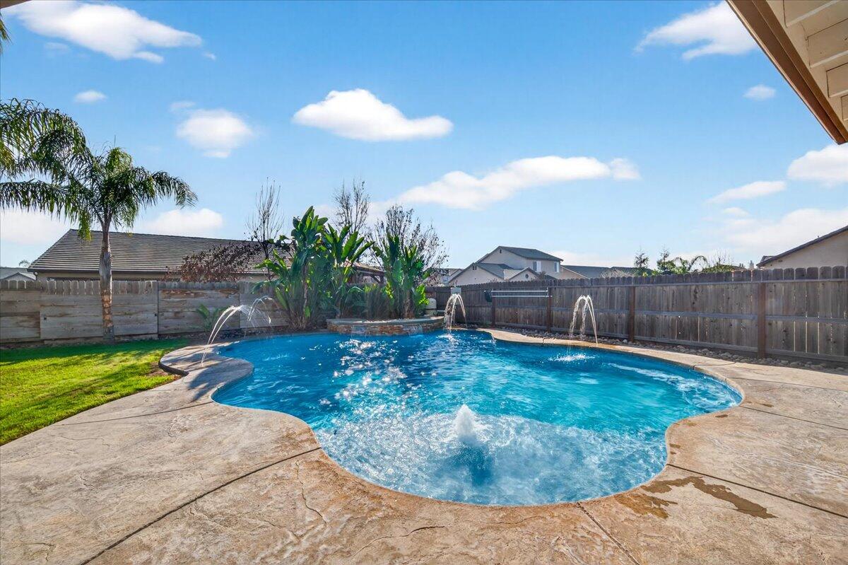 6259 W Prospect Ave, Visalia, CA 93291