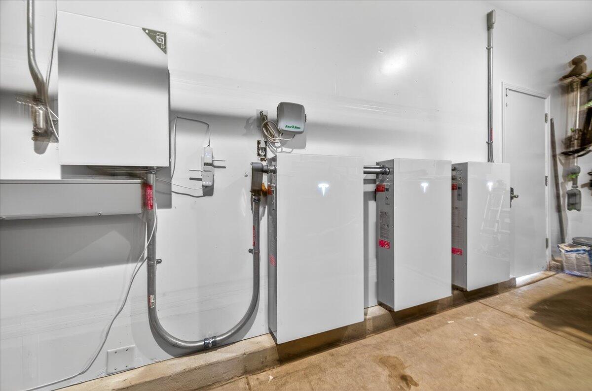 6259 W Prospect Ave, Visalia, CA 93291