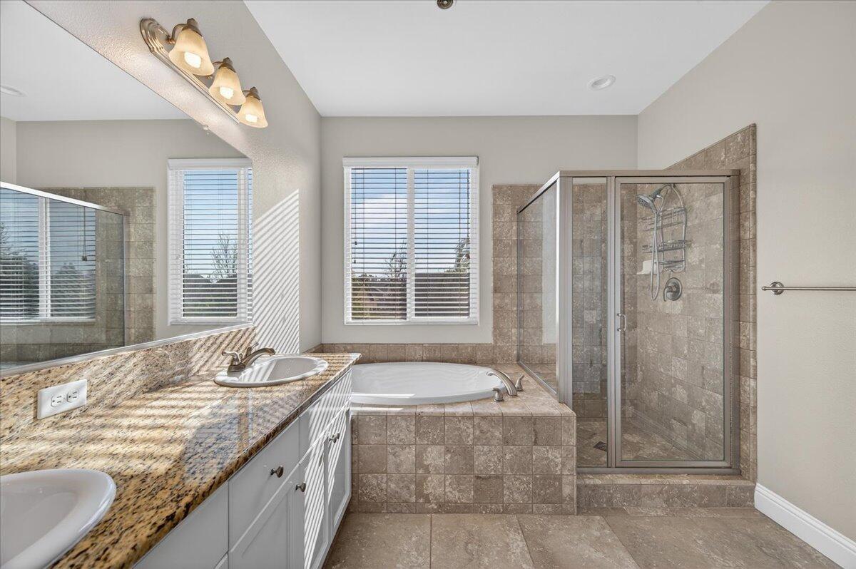 6259 W Prospect Ave, Visalia, CA 93291