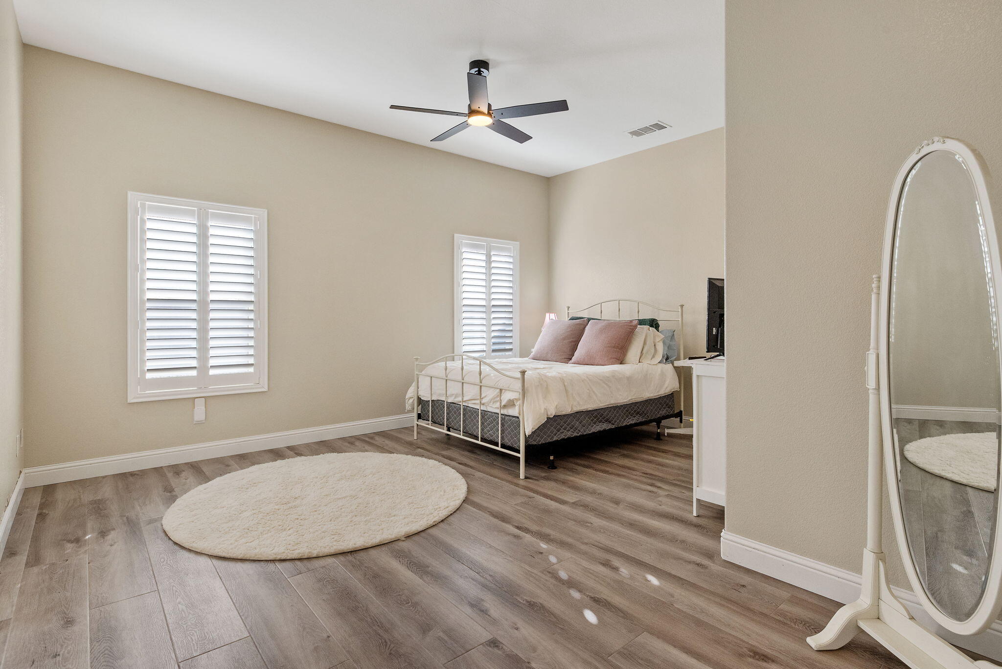 2283 Catavee Ave, Tulare, CA 93274