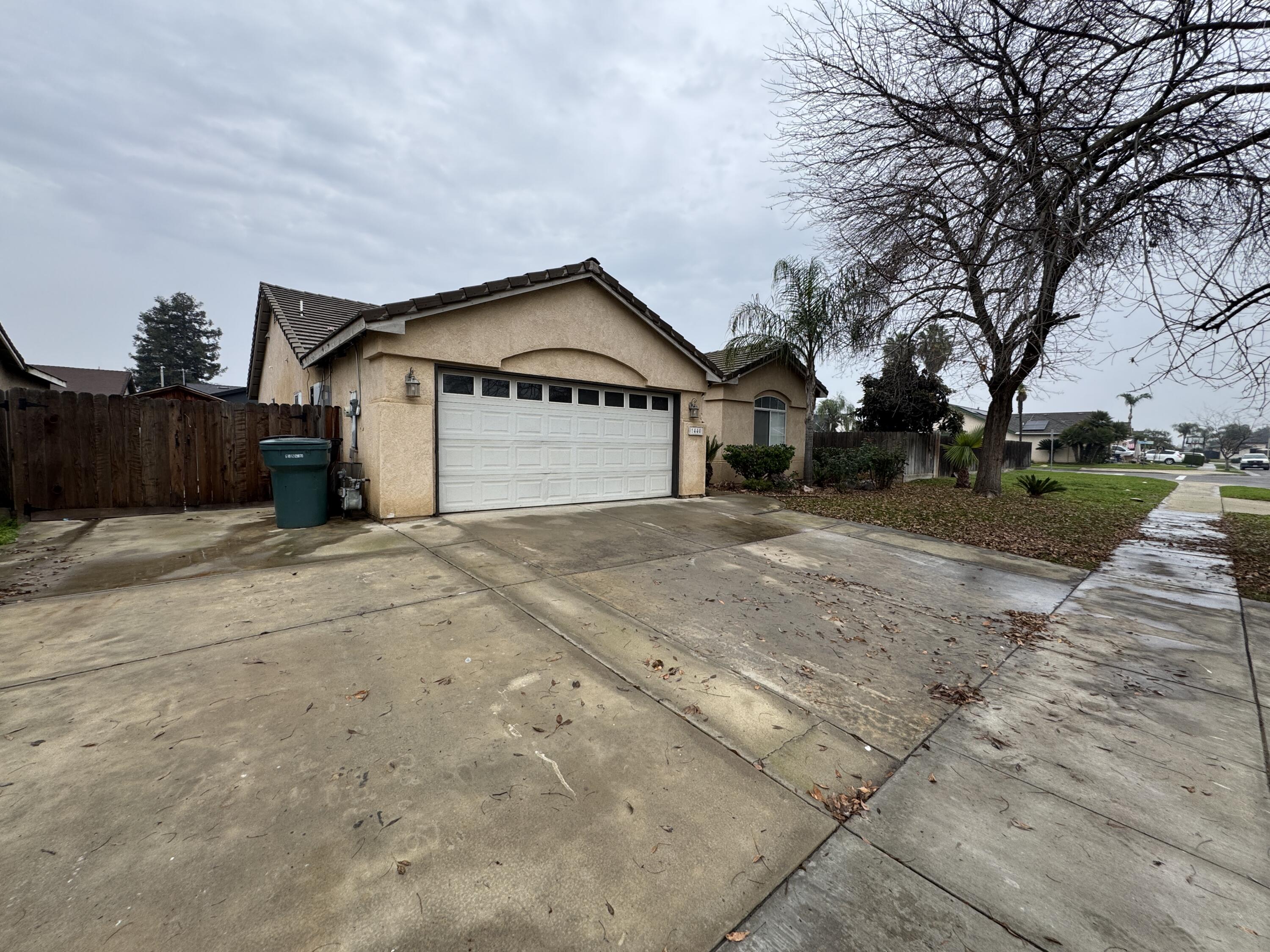1440 Cottage Grove Ave, Tulare, CA 93274