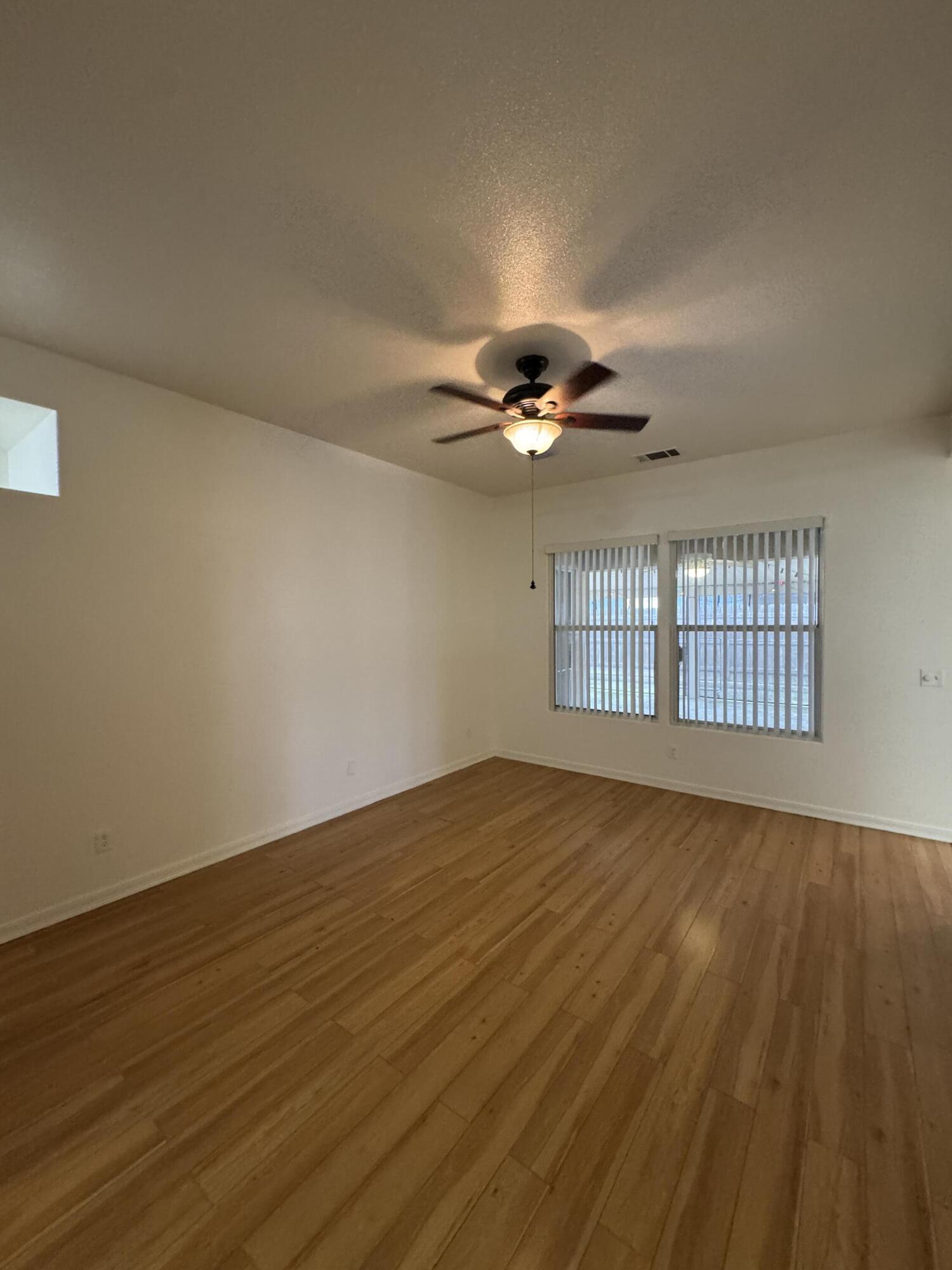 1440 Cottage Grove Ave, Tulare, CA 93274