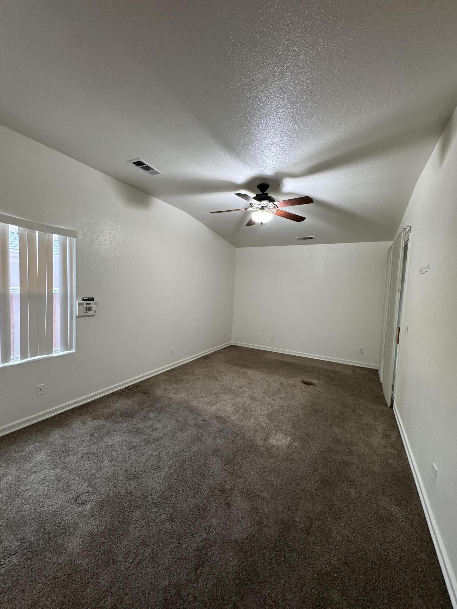 1440 Cottage Grove Ave, Tulare, CA 93274