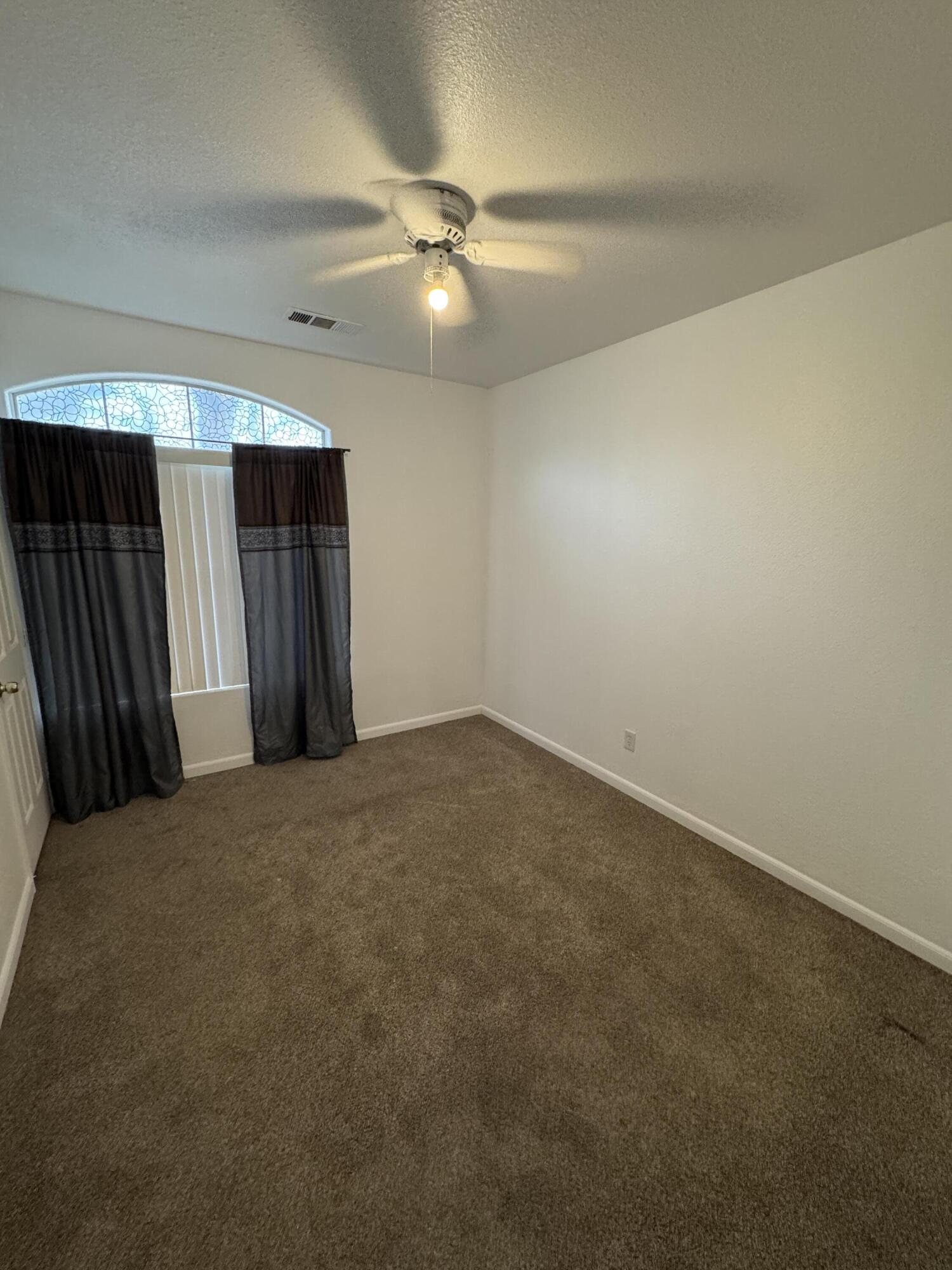 1440 Cottage Grove Ave, Tulare, CA 93274