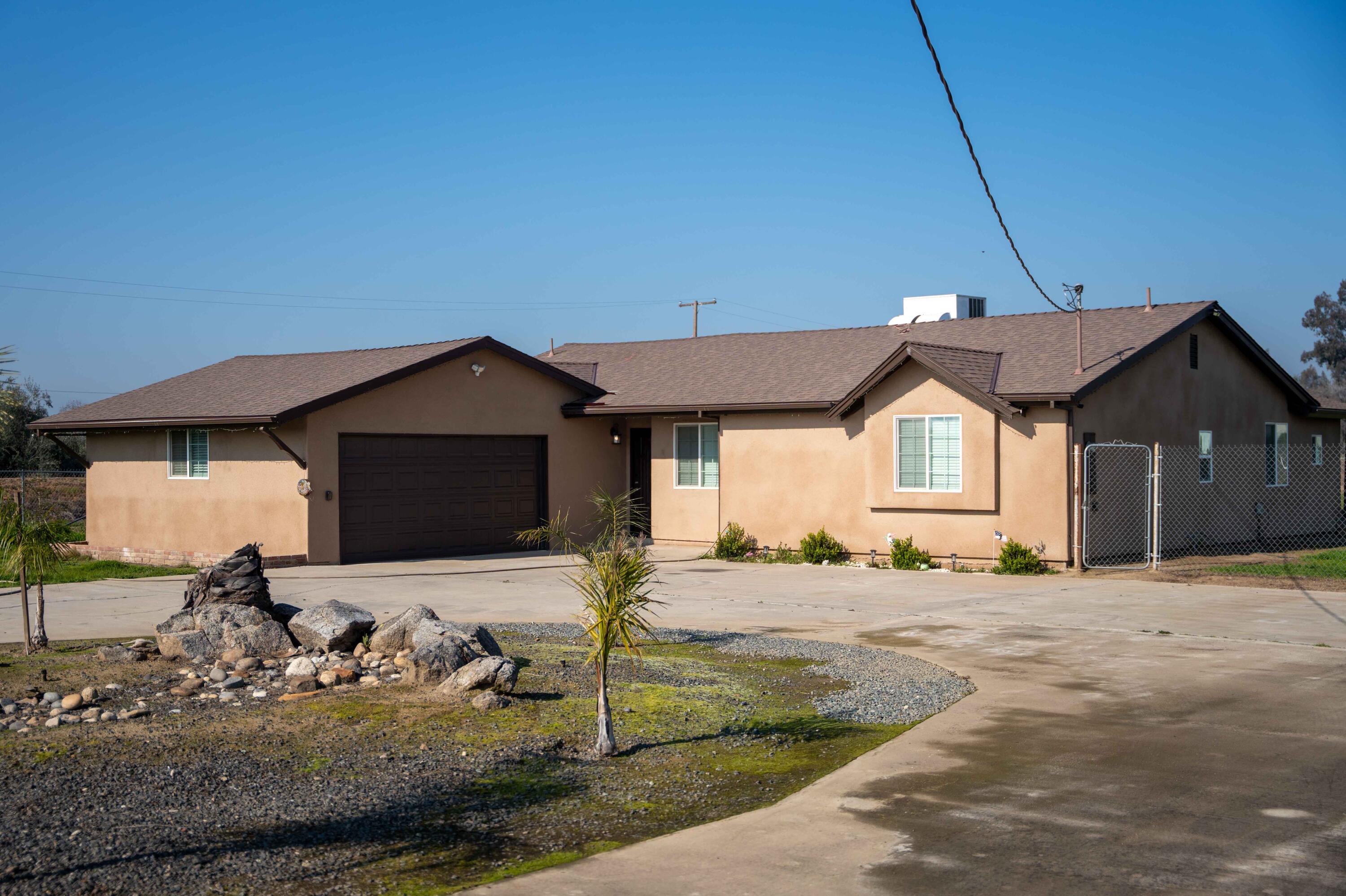 23404 Avenue 104, Terra Bella, CA 93270