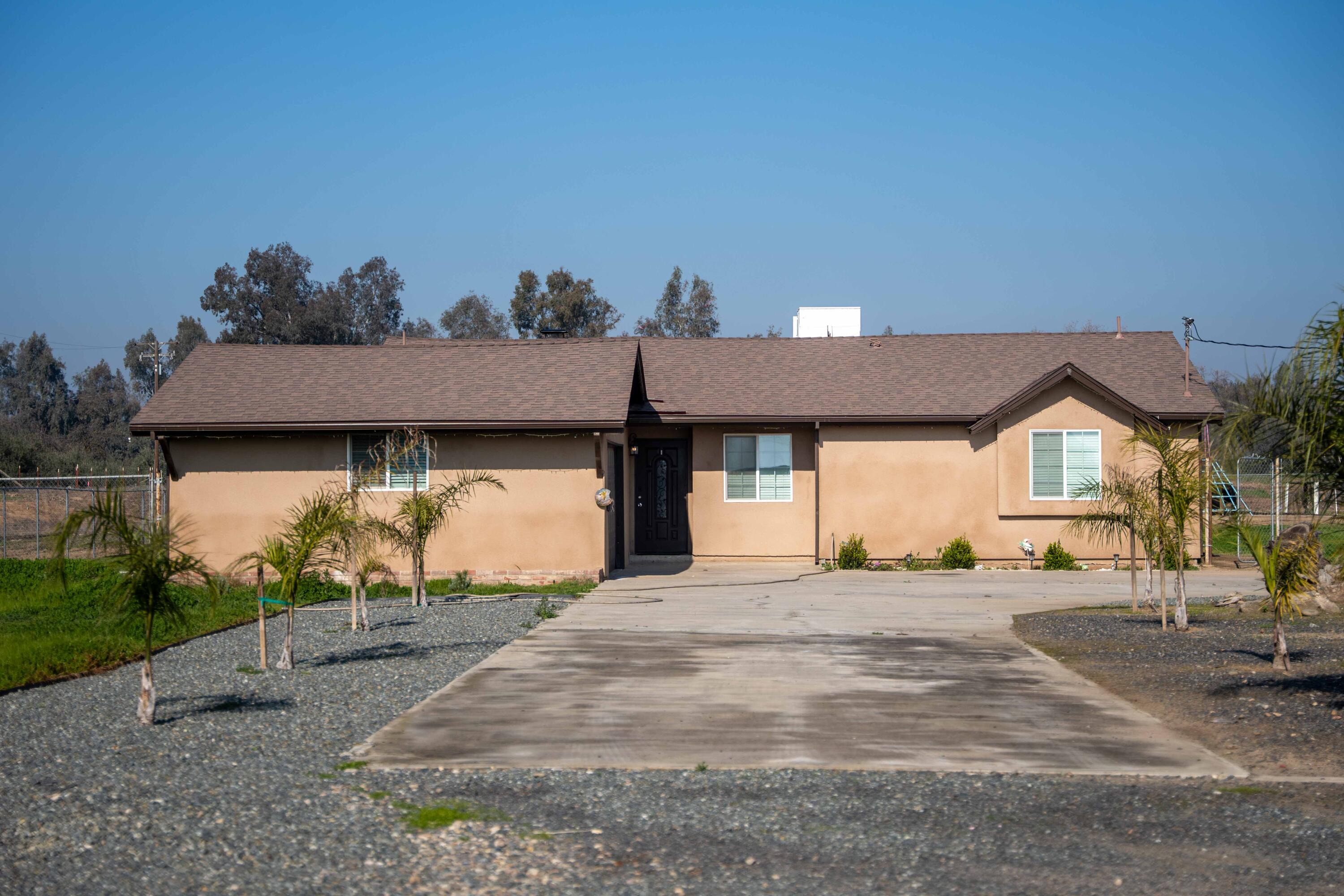 23404 Avenue 104, Terra Bella, CA 93270