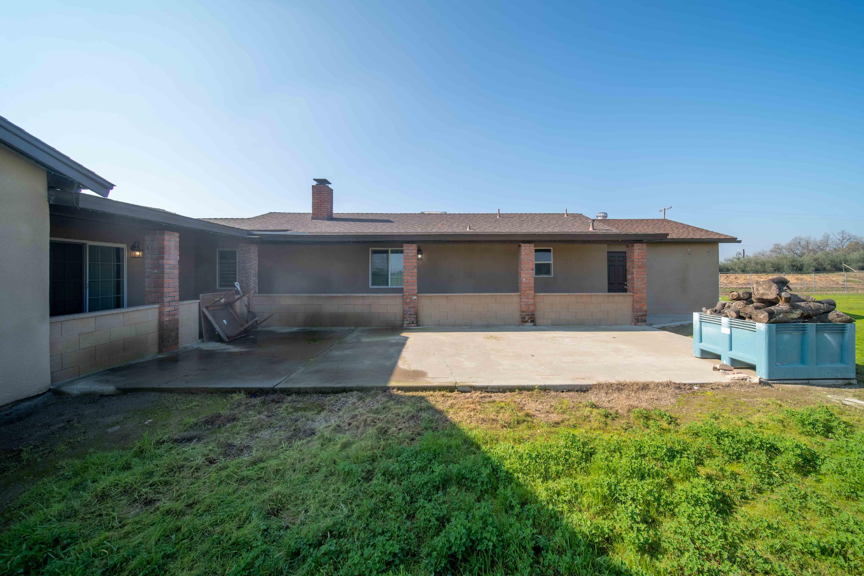 23404 Avenue 104, Terra Bella, CA 93270