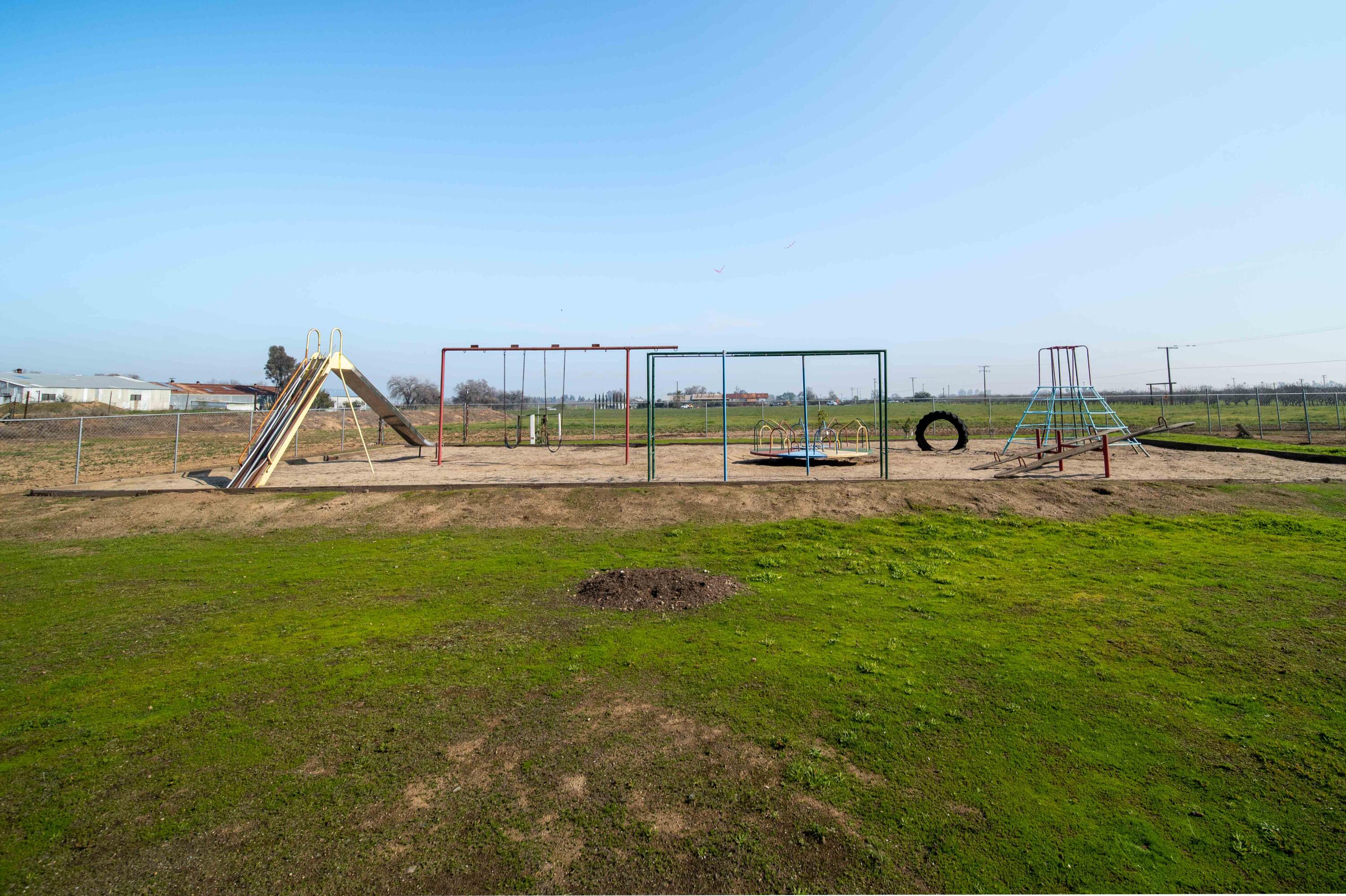 23404 Avenue 104, Terra Bella, CA 93270