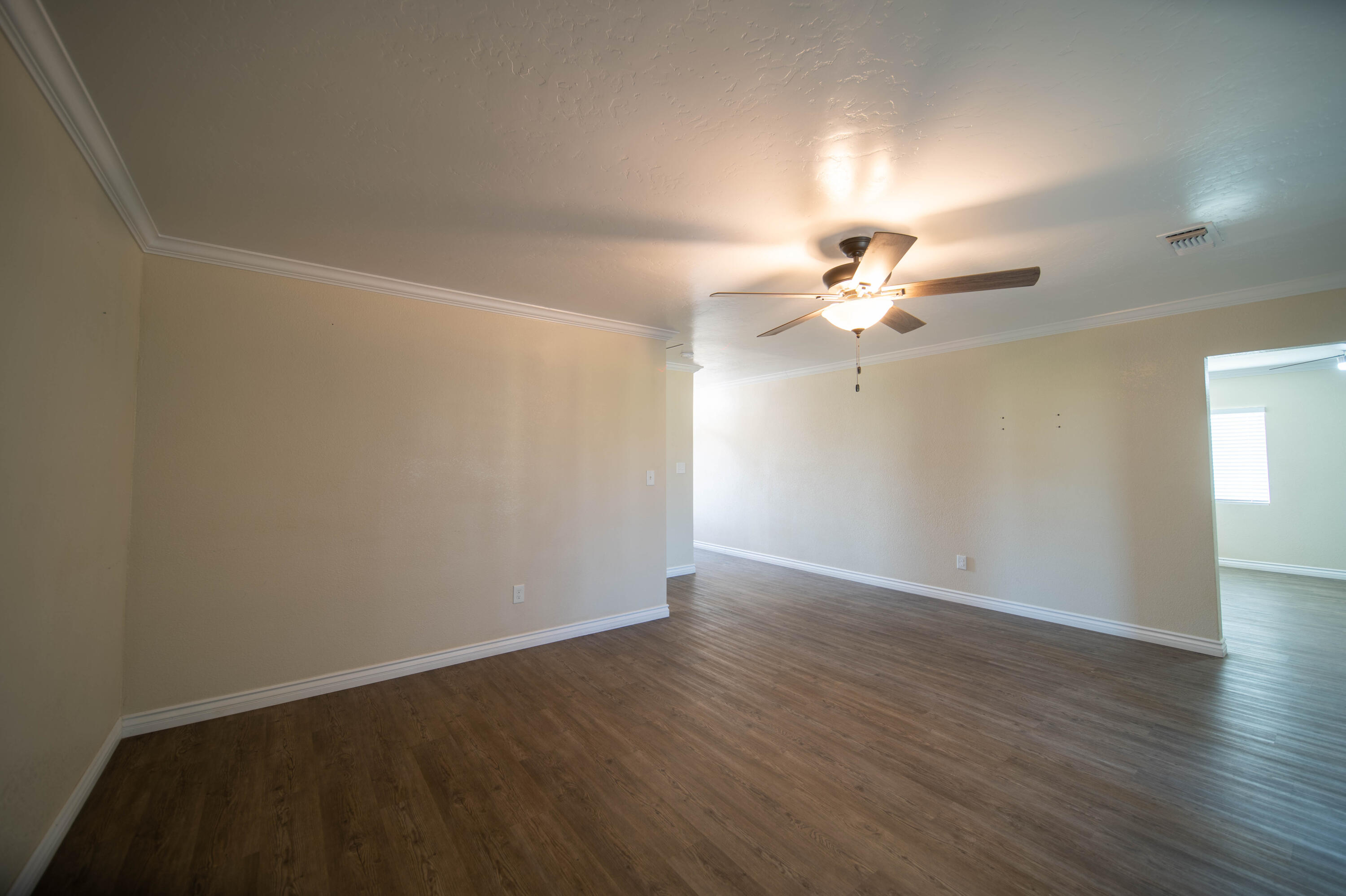 23404 Avenue 104, Terra Bella, CA 93270