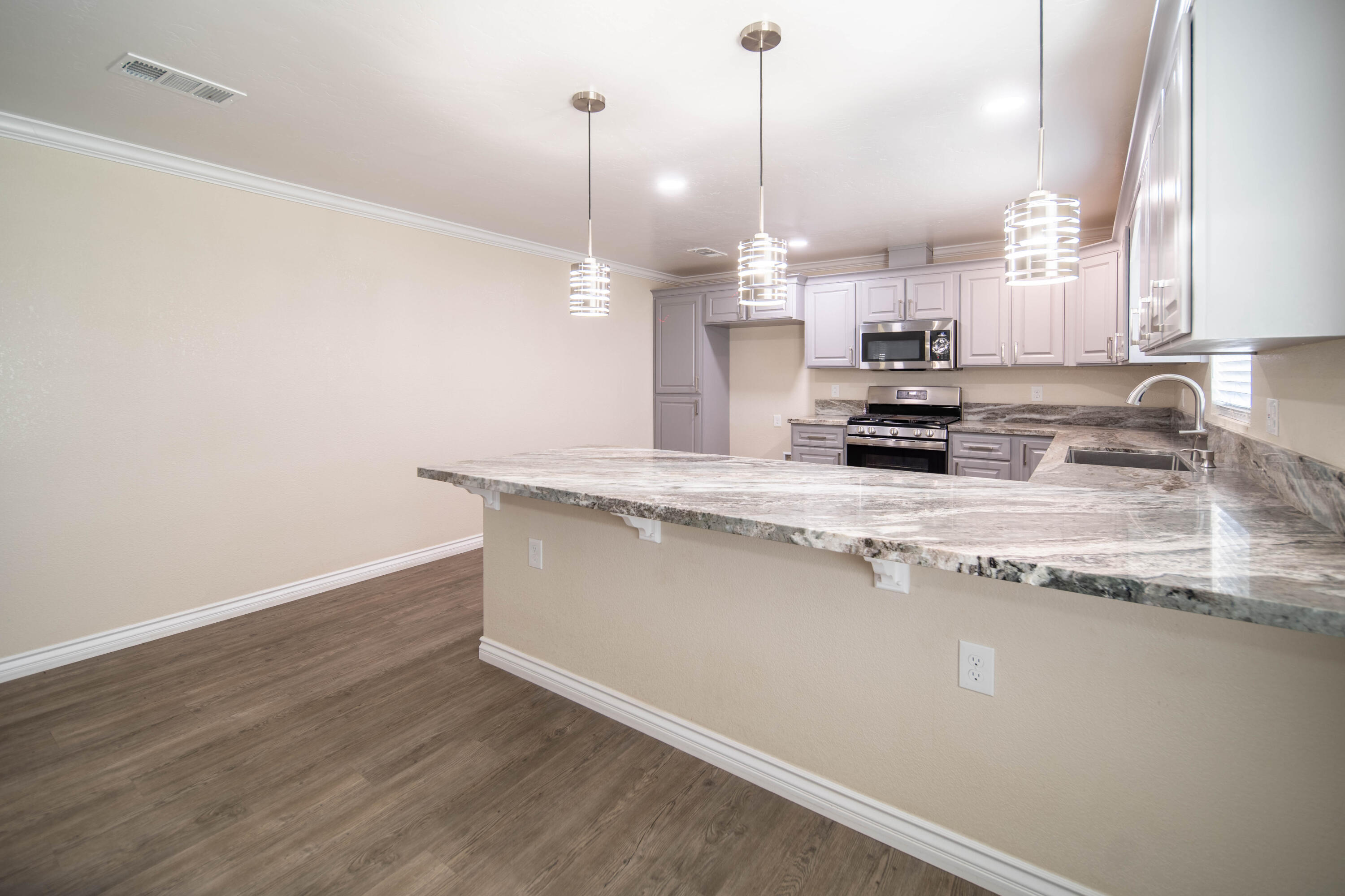 23404 Avenue 104, Terra Bella, CA 93270