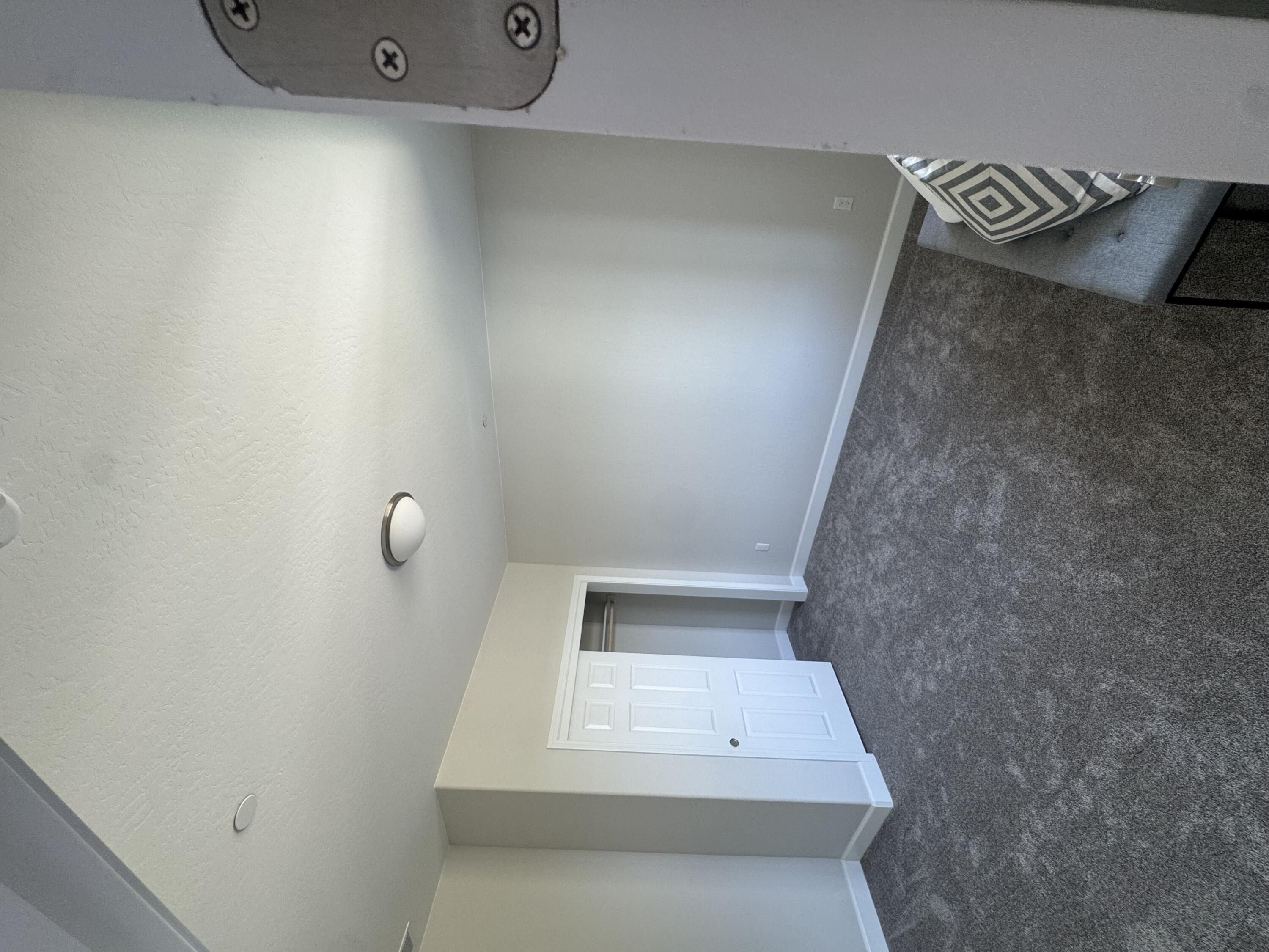 941 E Harter Dr, Visalia, CA 93292