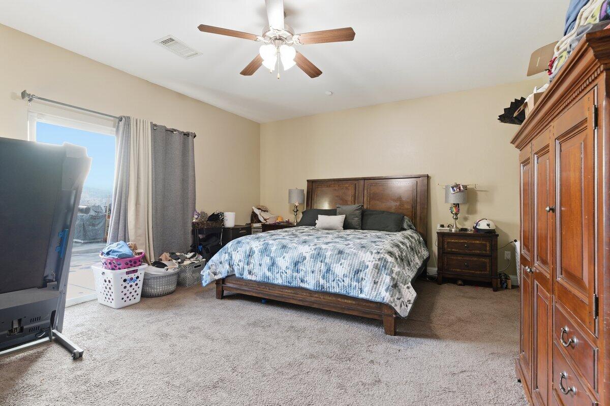 705 La Paz Ct, McFarland, CA 93250