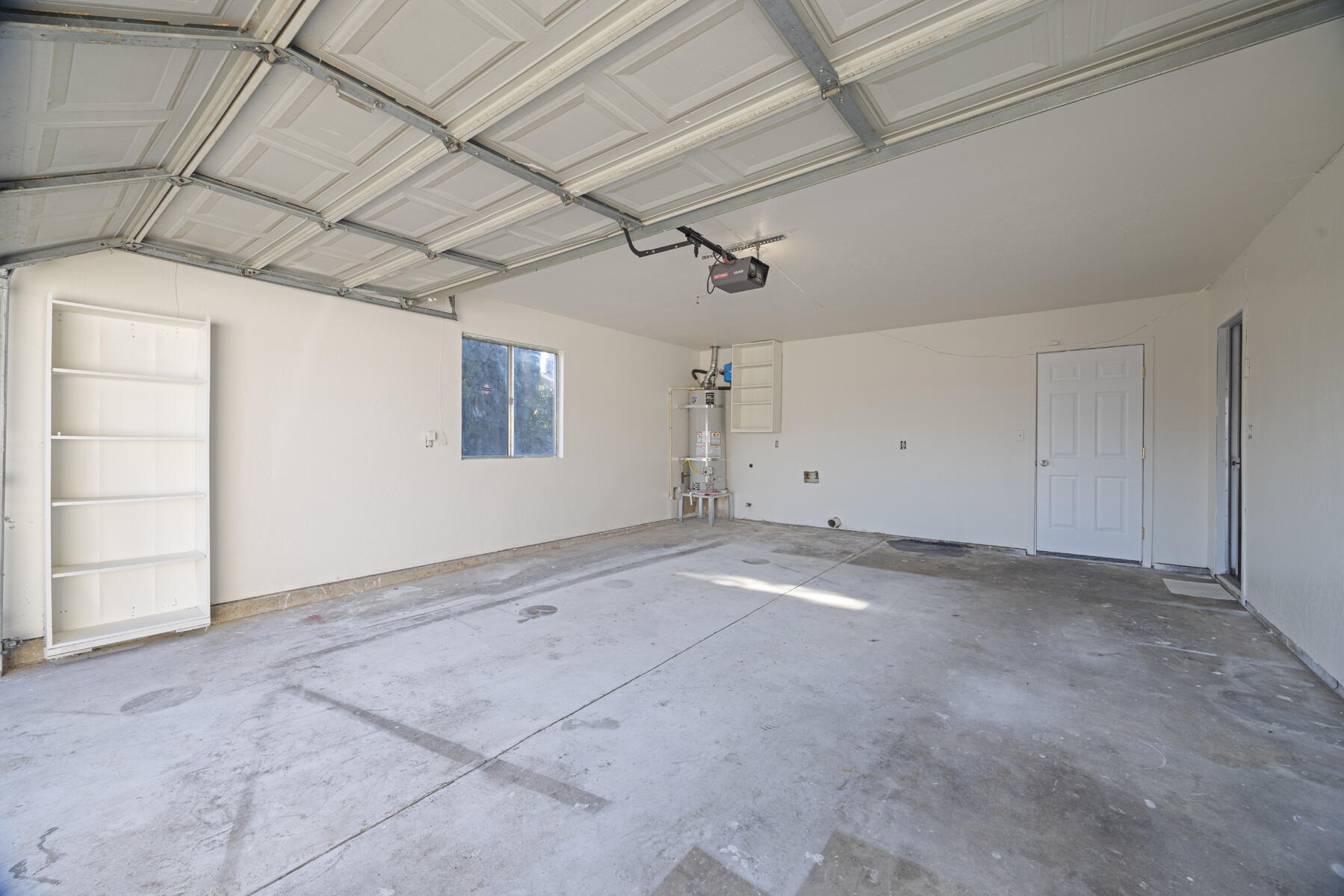 306 E Tulare Rd, Lindsay, CA 93247