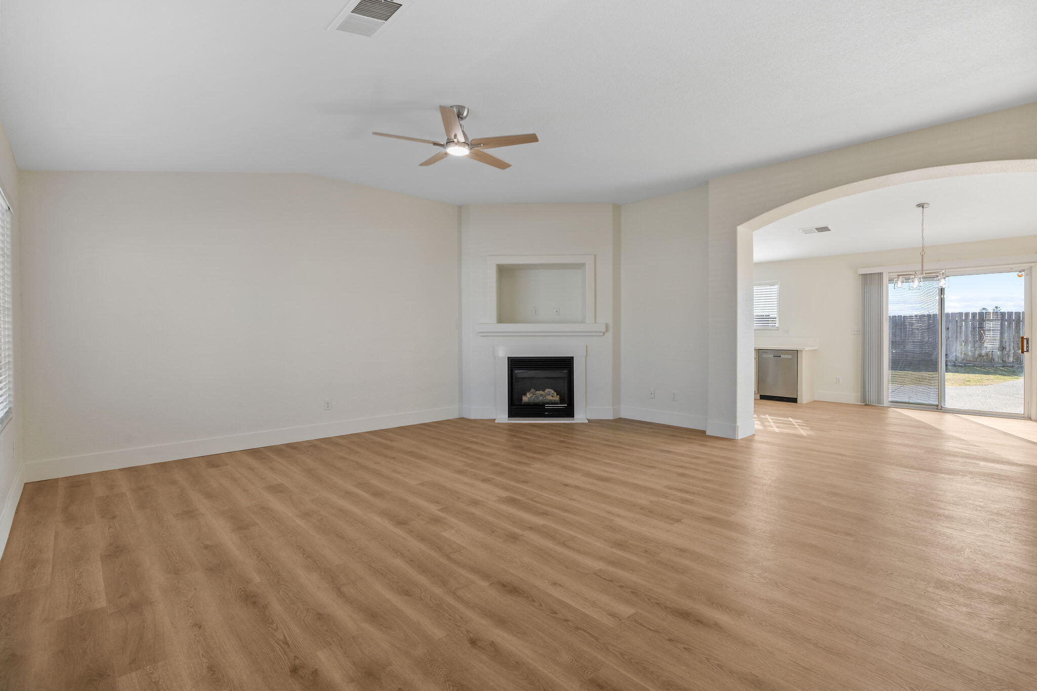 1459 Chimney Way, Lemoore, CA 93245