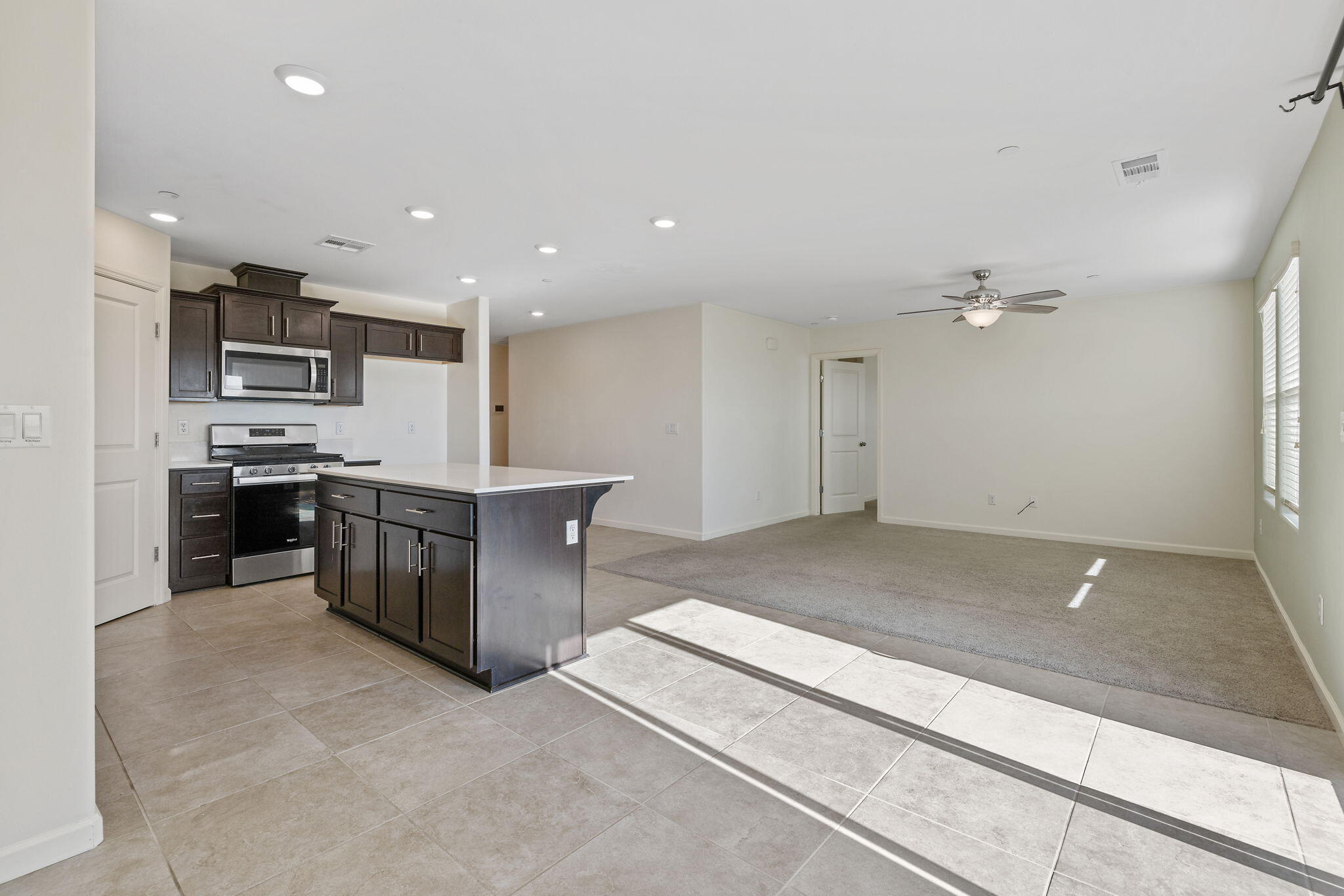 401 E Sedona Ave, Visalia, CA 93291