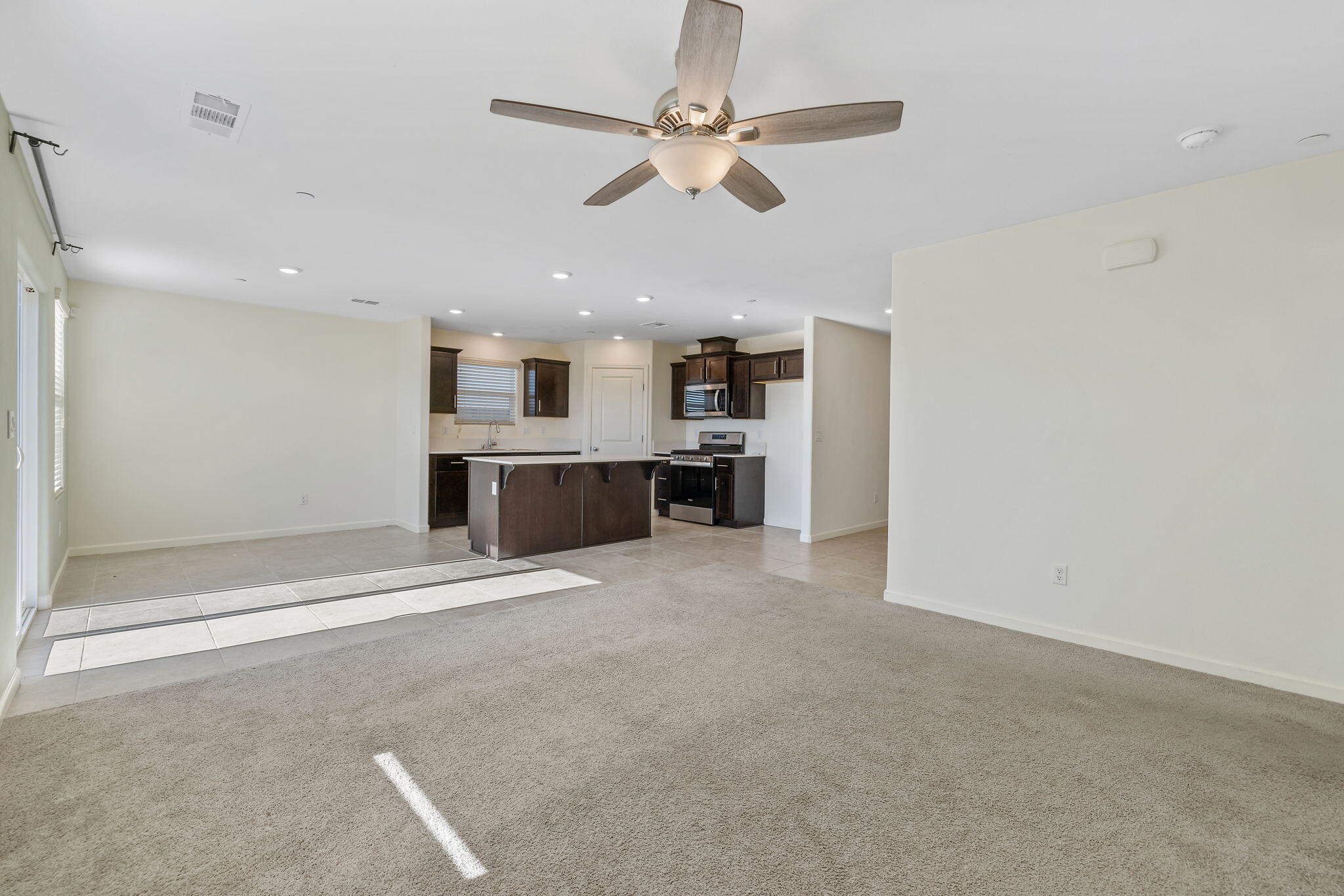 401 E Sedona Ave, Visalia, CA 93291