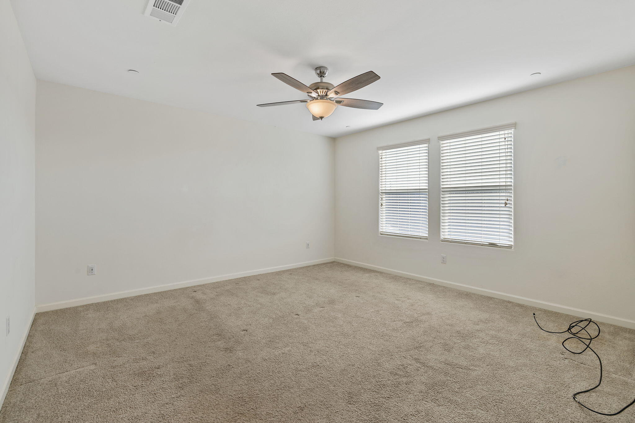 401 E Sedona Ave, Visalia, CA 93291