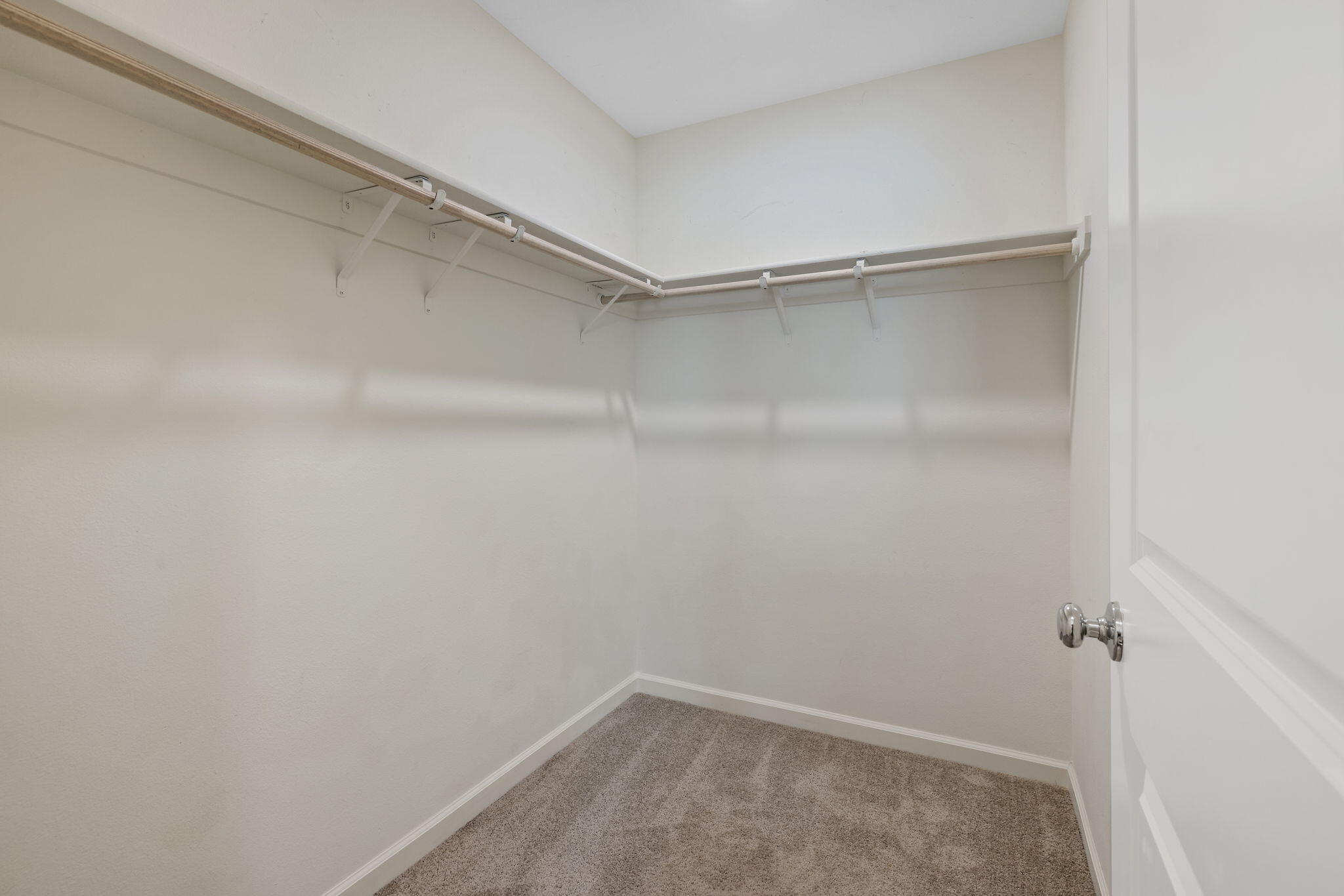 401 E Sedona Ave, Visalia, CA 93291