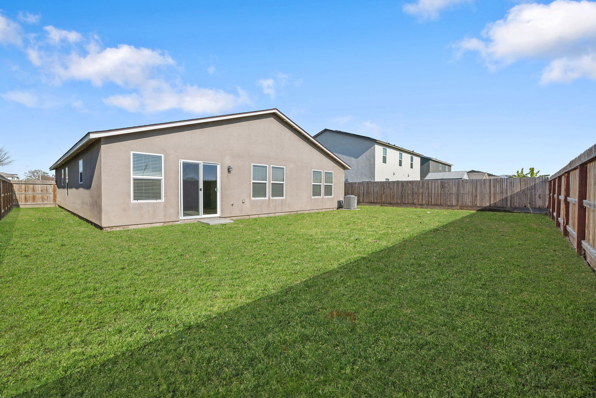 401 E Sedona Ave, Visalia, CA 93291