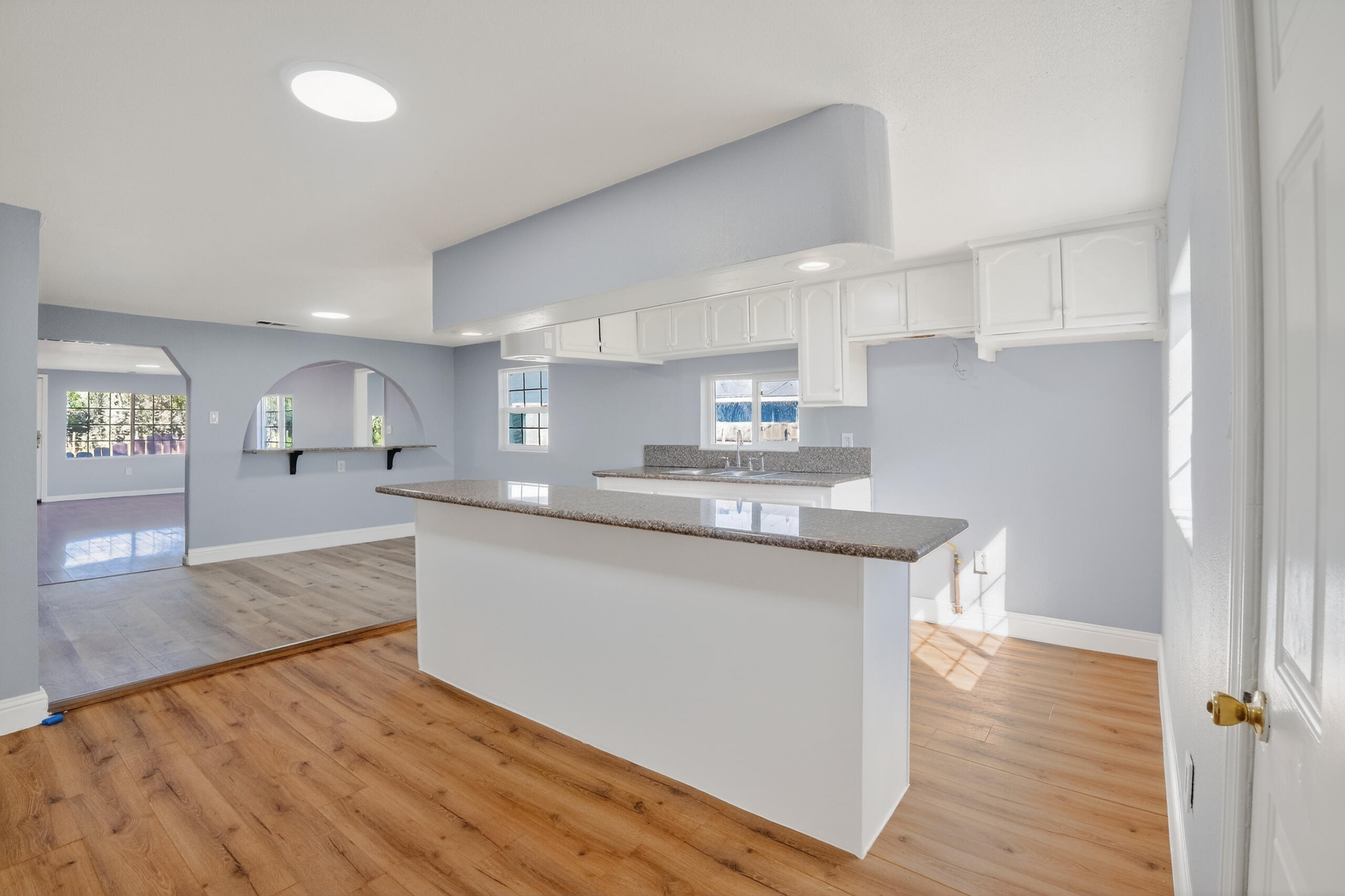 1360 E Fir St, Lindsay, CA 93247