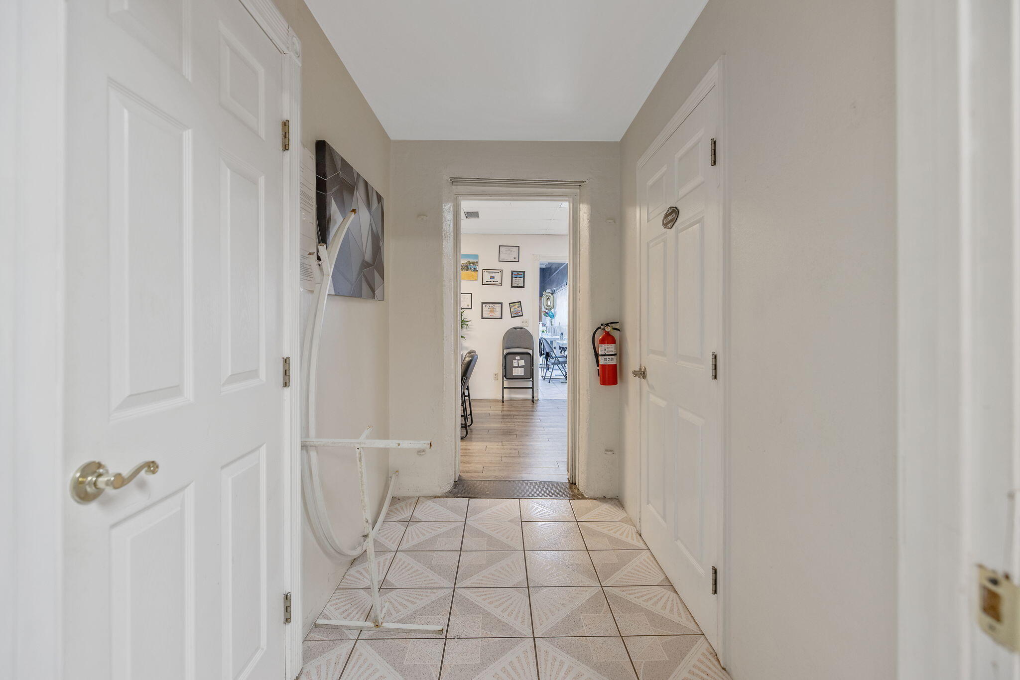 143 E Tulare Ave, Tulare, CA 93274