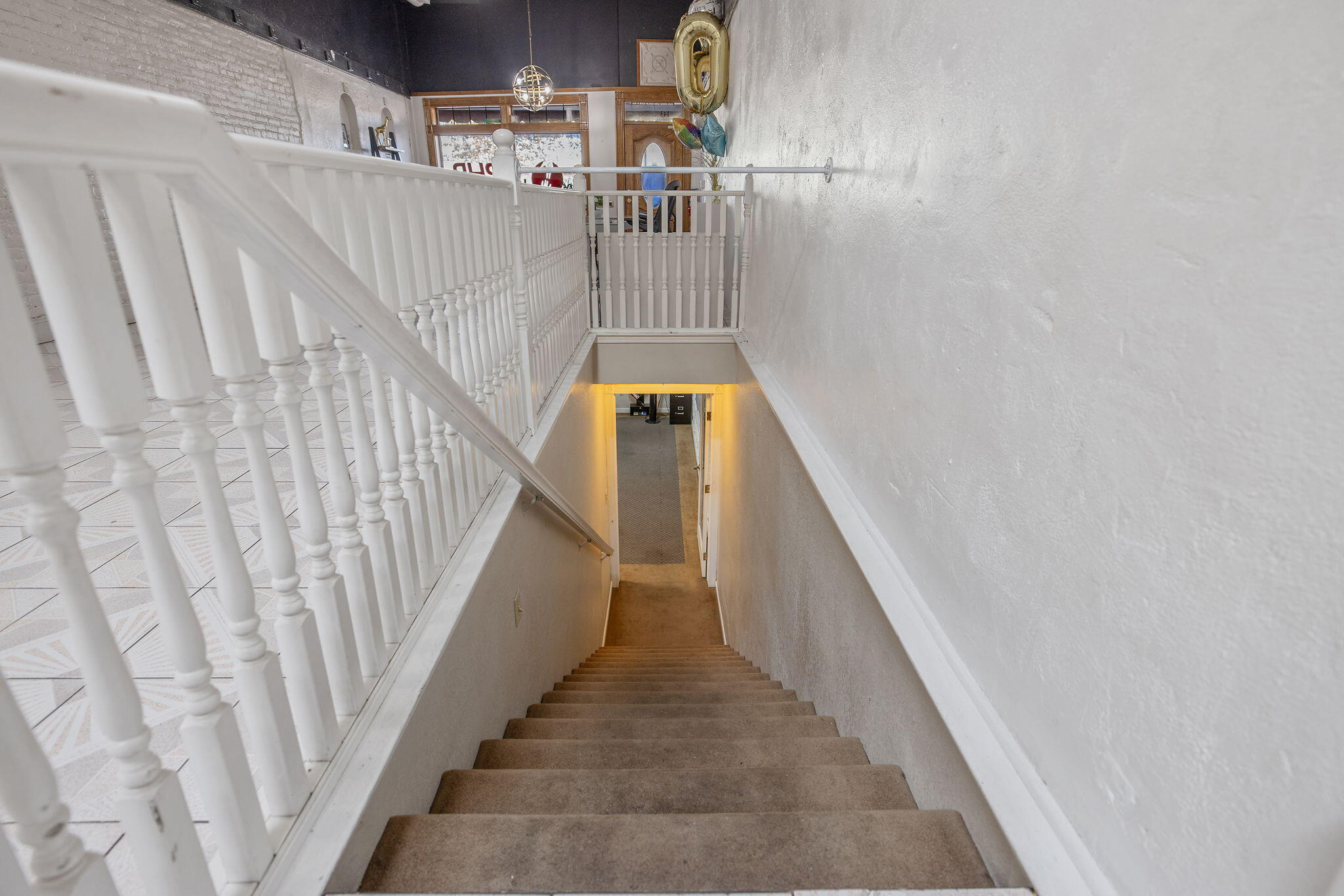 143 E Tulare Ave, Tulare, CA 93274