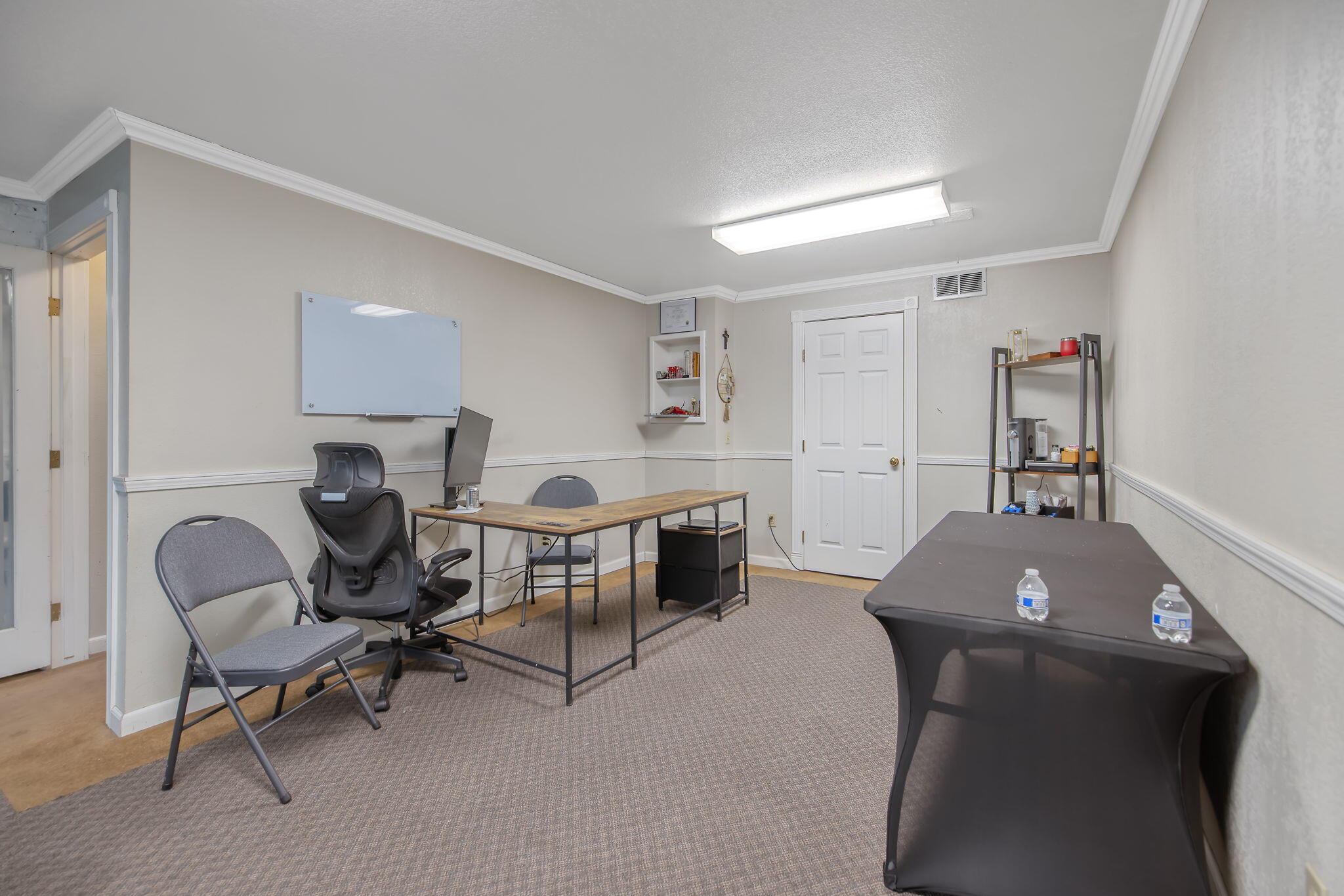 143 E Tulare Ave, Tulare, CA 93274