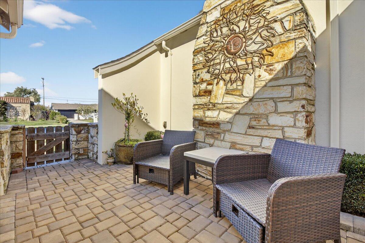 57 Carmel Ave, Salinas, CA 93901