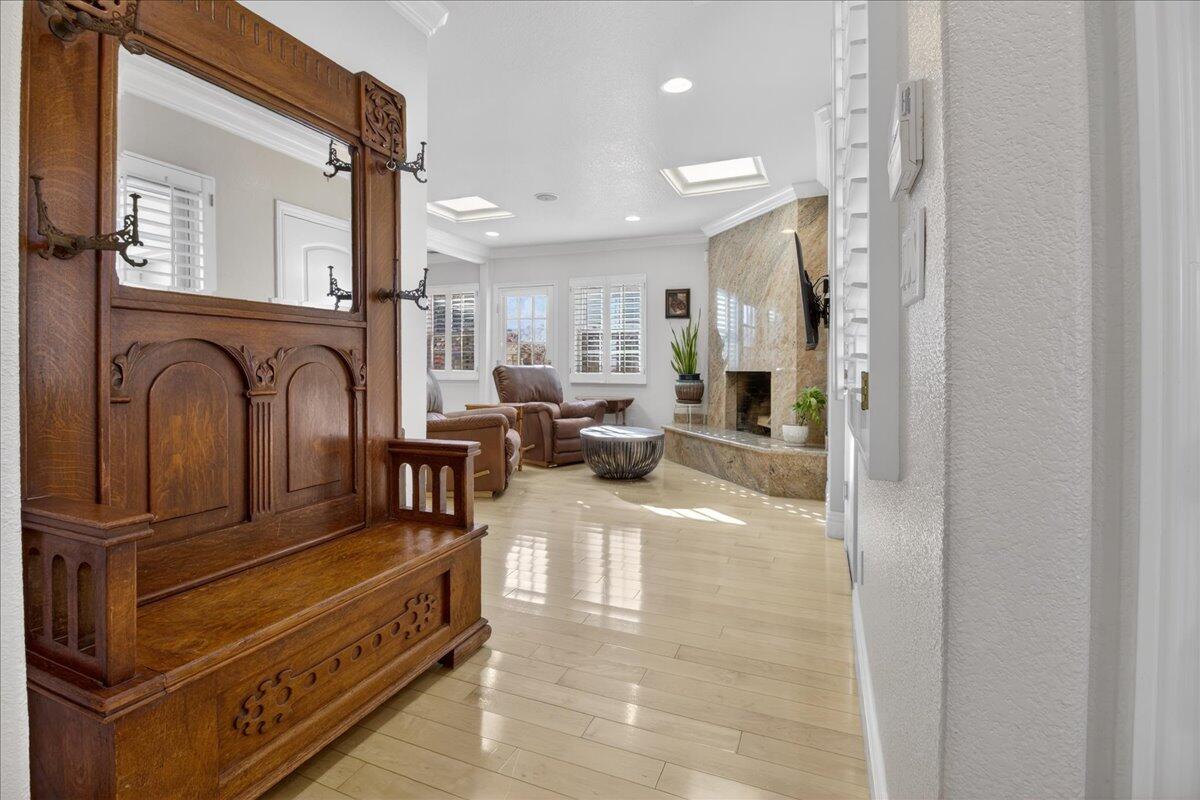 57 Carmel Ave, Salinas, CA 93901