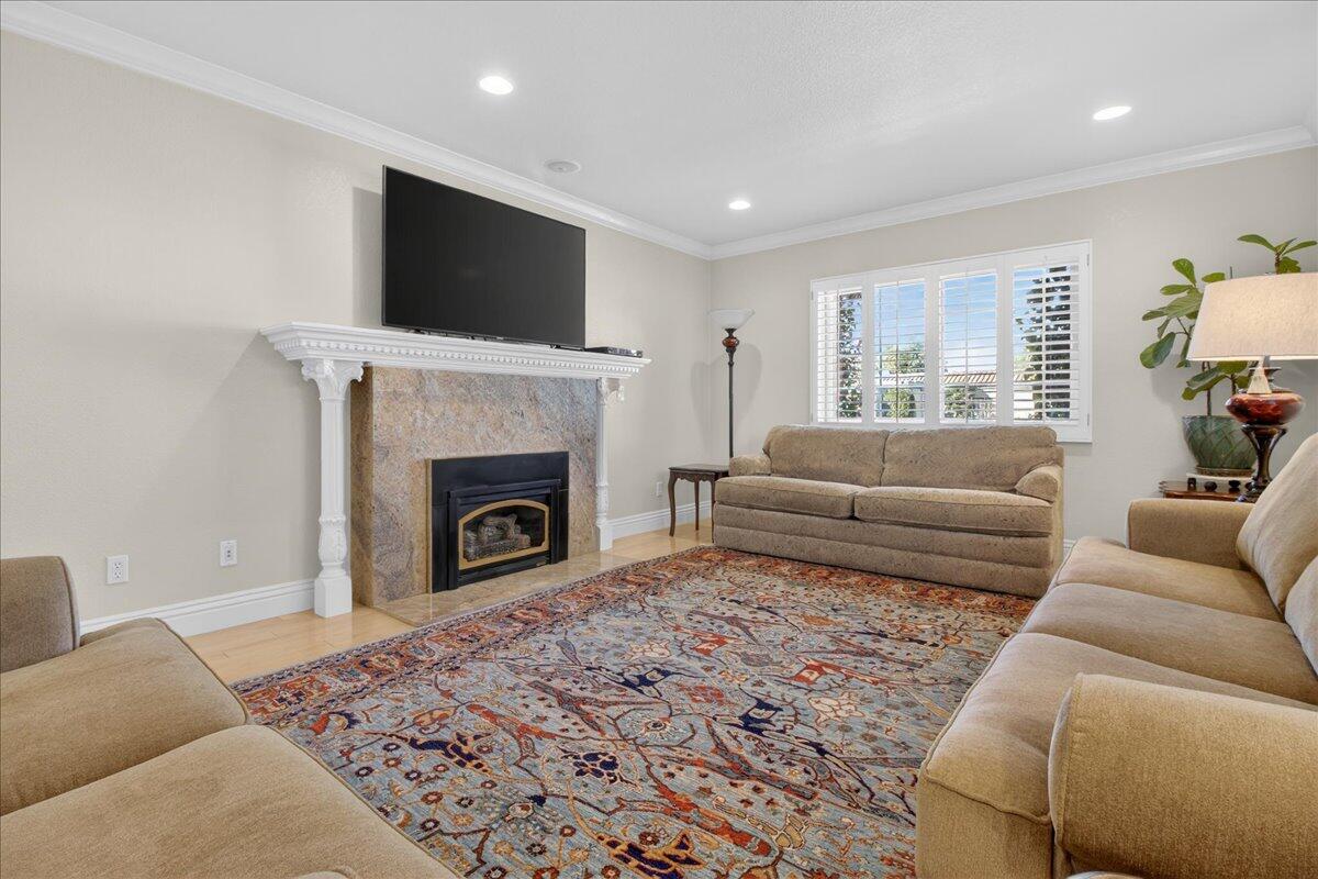 57 Carmel Ave, Salinas, CA 93901