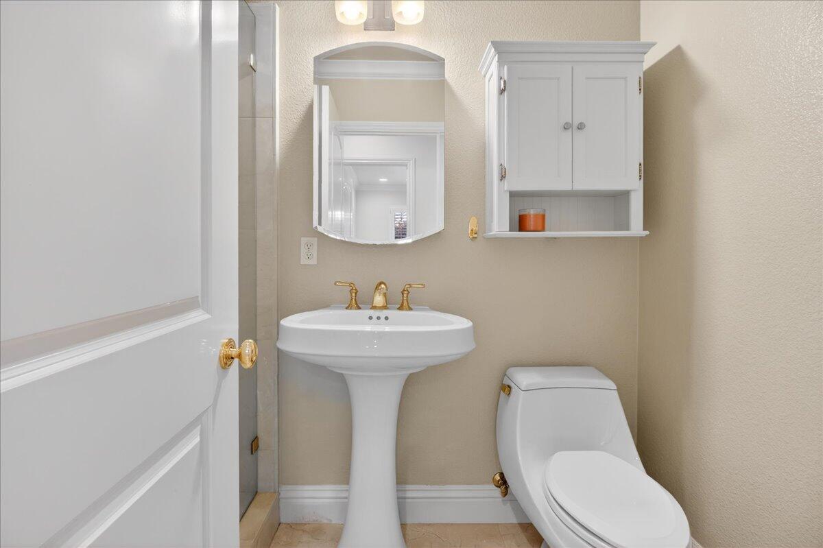 57 Carmel Ave, Salinas, CA 93901