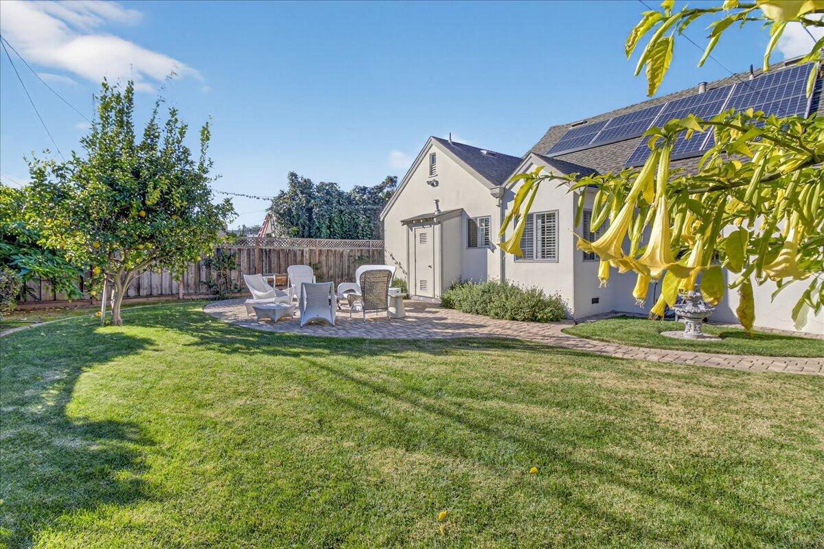 57 Carmel Ave, Salinas, CA 93901