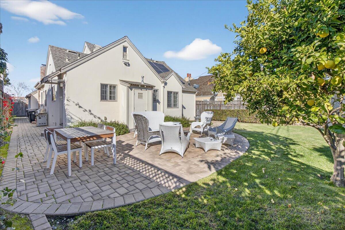 57 Carmel Ave, Salinas, CA 93901